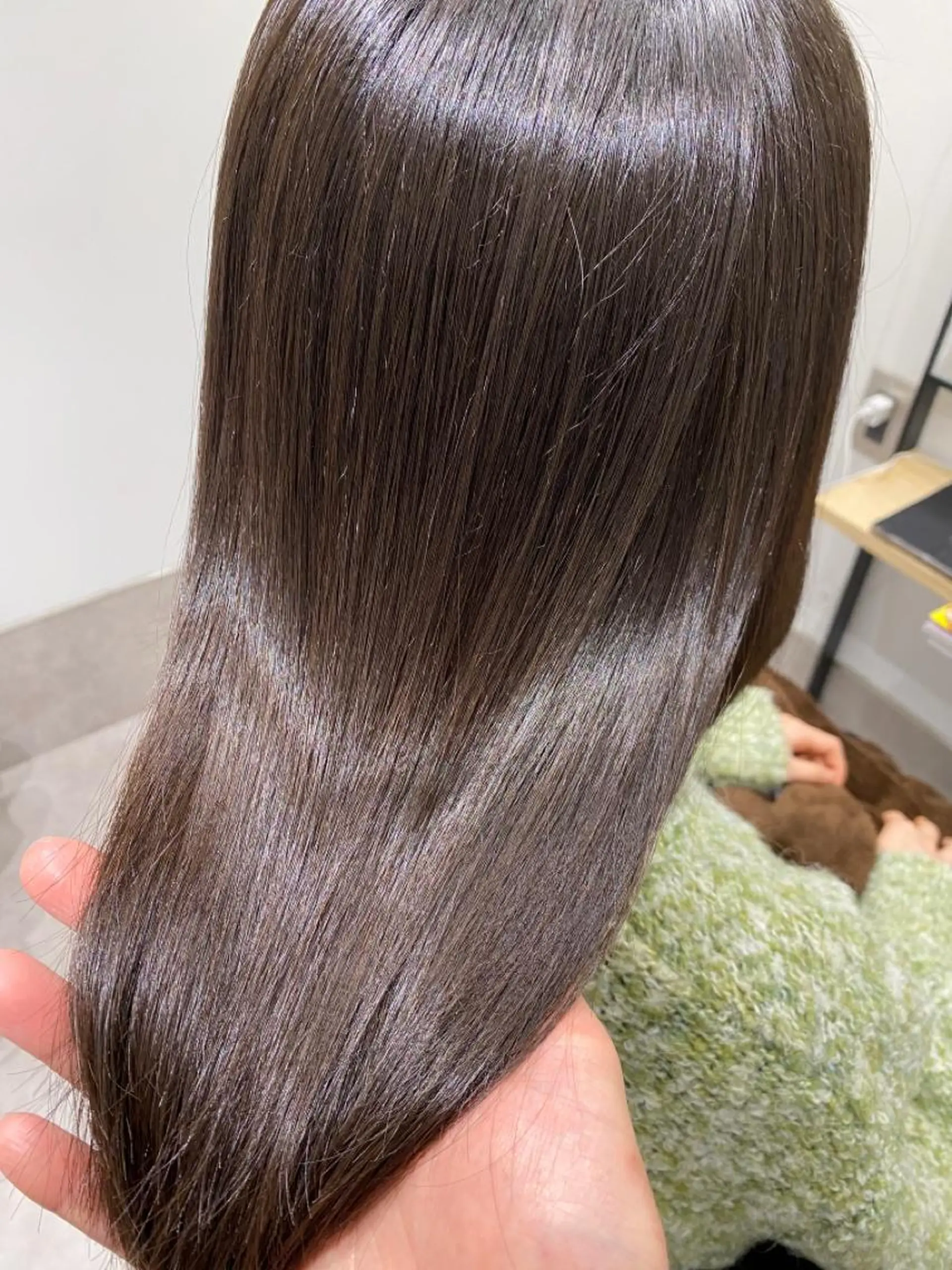 セミロング ヘアカラー トリートメント ヘッドスパ 髪質改善・育髪サロンABELIA所属・大西 敦之のヘアスタイル