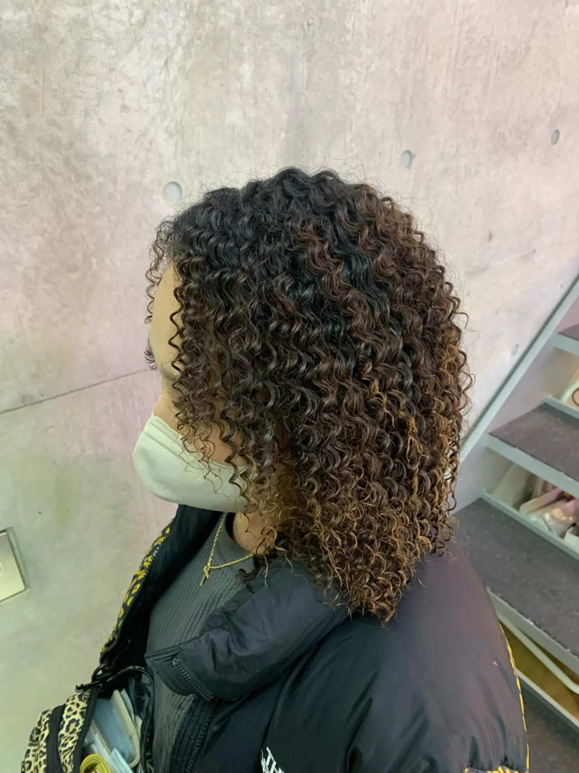 ミディアム パーマ 濱田 春瑠のヘアスタイル