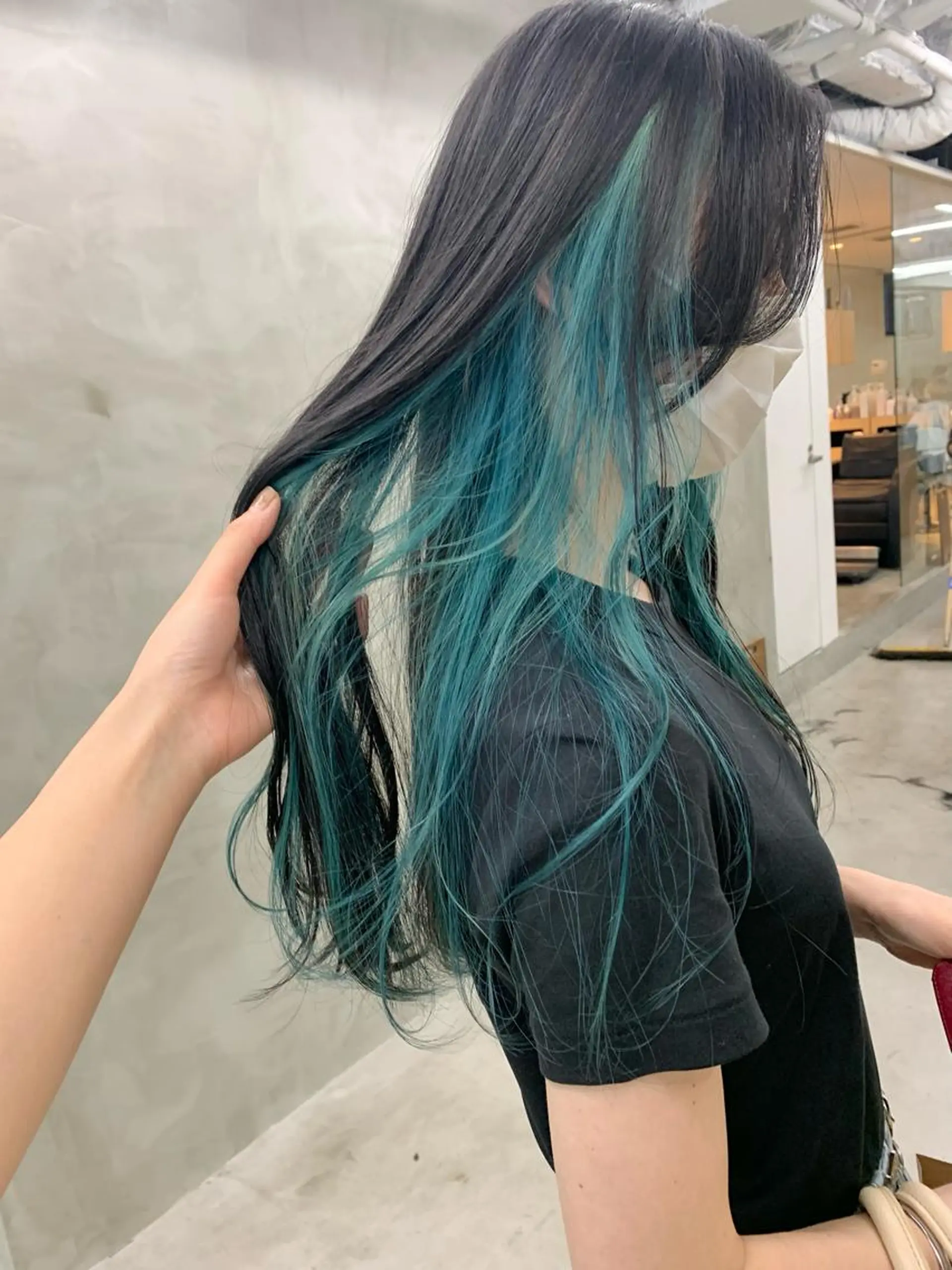 ロング カラー ブームボックス所属・🐝ハイトーンカラー hachi🐝のヘアスタイル