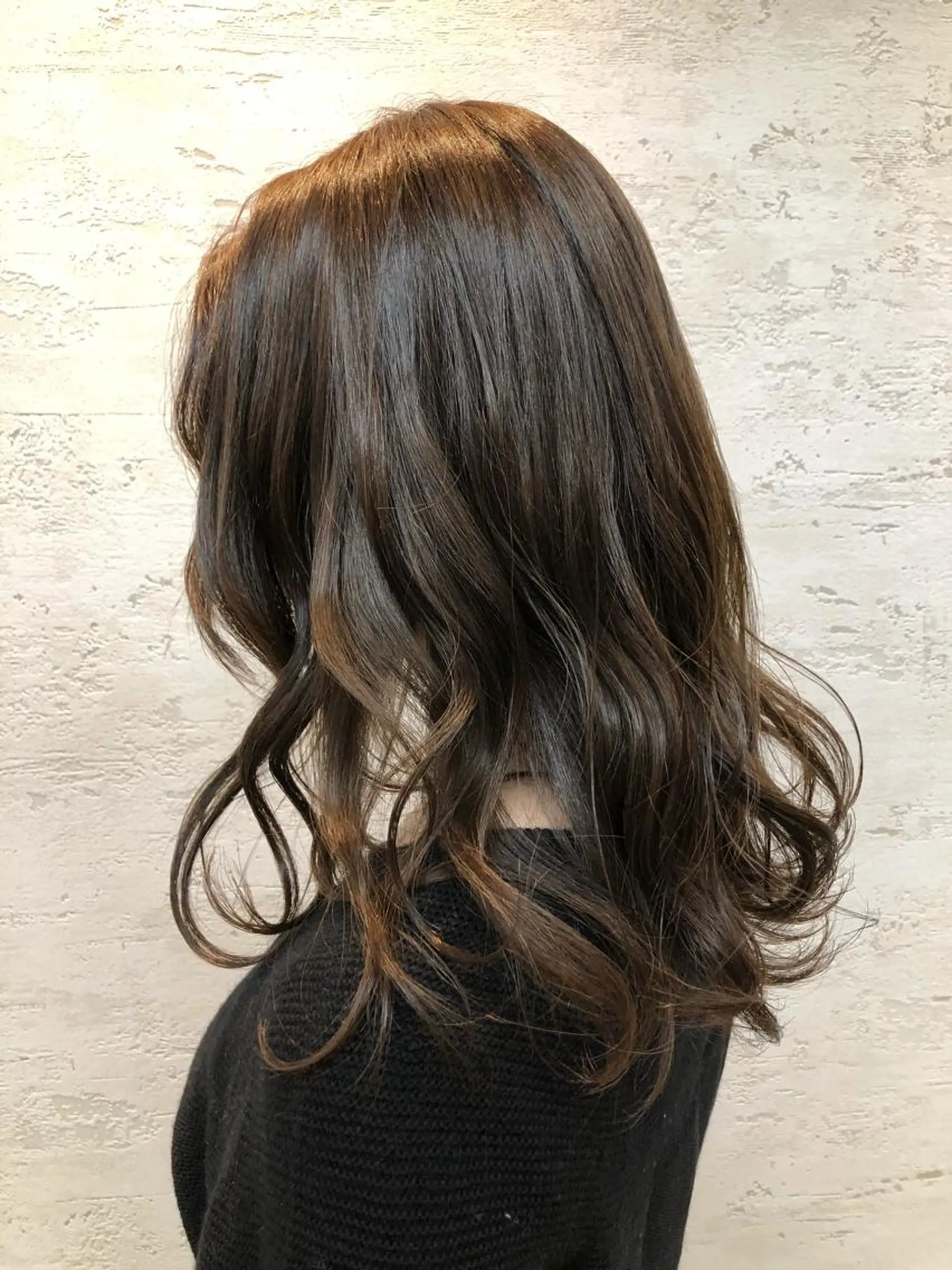 ロング 女性に人気♪ はやしほのかのヘアスタイル