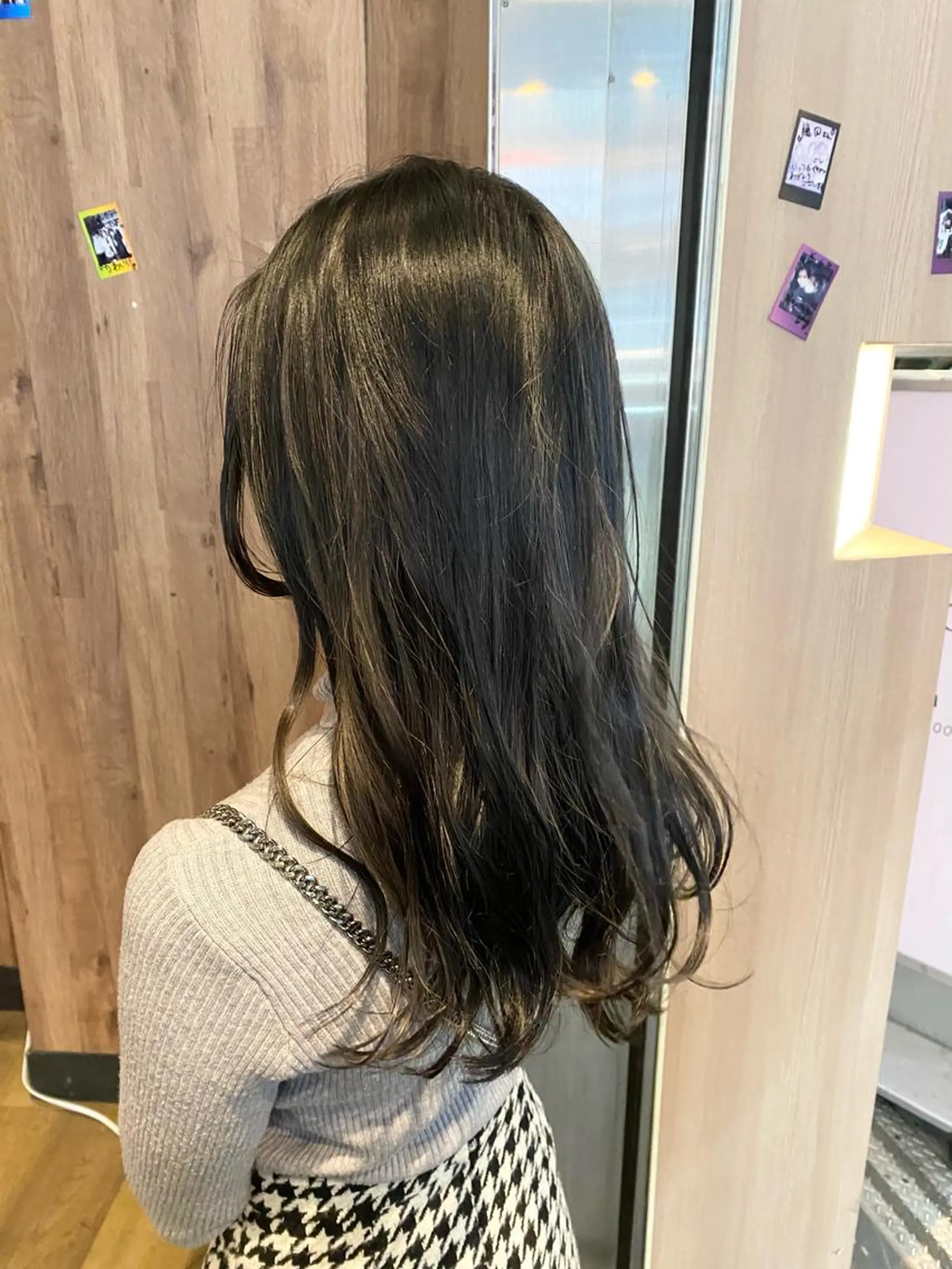 ロング カラー ヘアアレンジ アディクシーカラー アッシュ 黒髪 ブルーカラー ブルーブラック カット ヘアカラー トリートメント 暗髪透明感カラー/ インナー/小島良太のヘアスタイル