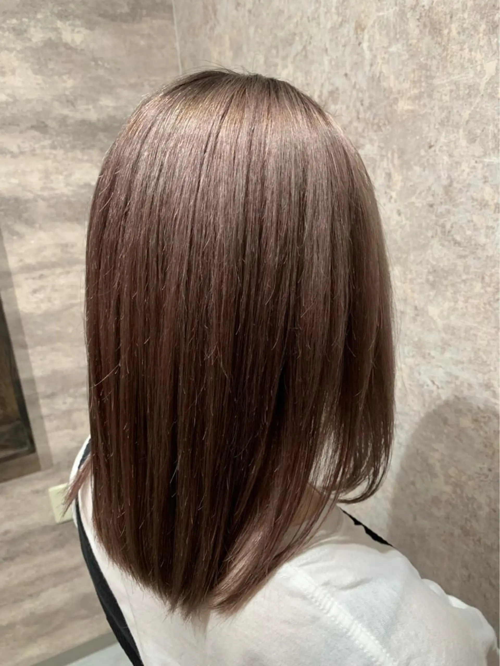 ミディアム カラー ベージュカラー シルバー シルバーベージュ カット ヘアカラー トリートメント 🫟Blanco🫟 Color&Careのヘアスタイル