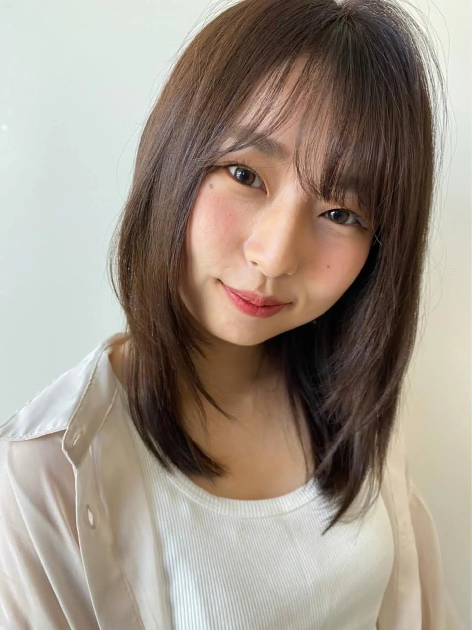カラー カット ヘアカラー トリートメント 韓国風レイヤー ∕ 大隣 里桜のヘアスタイル
