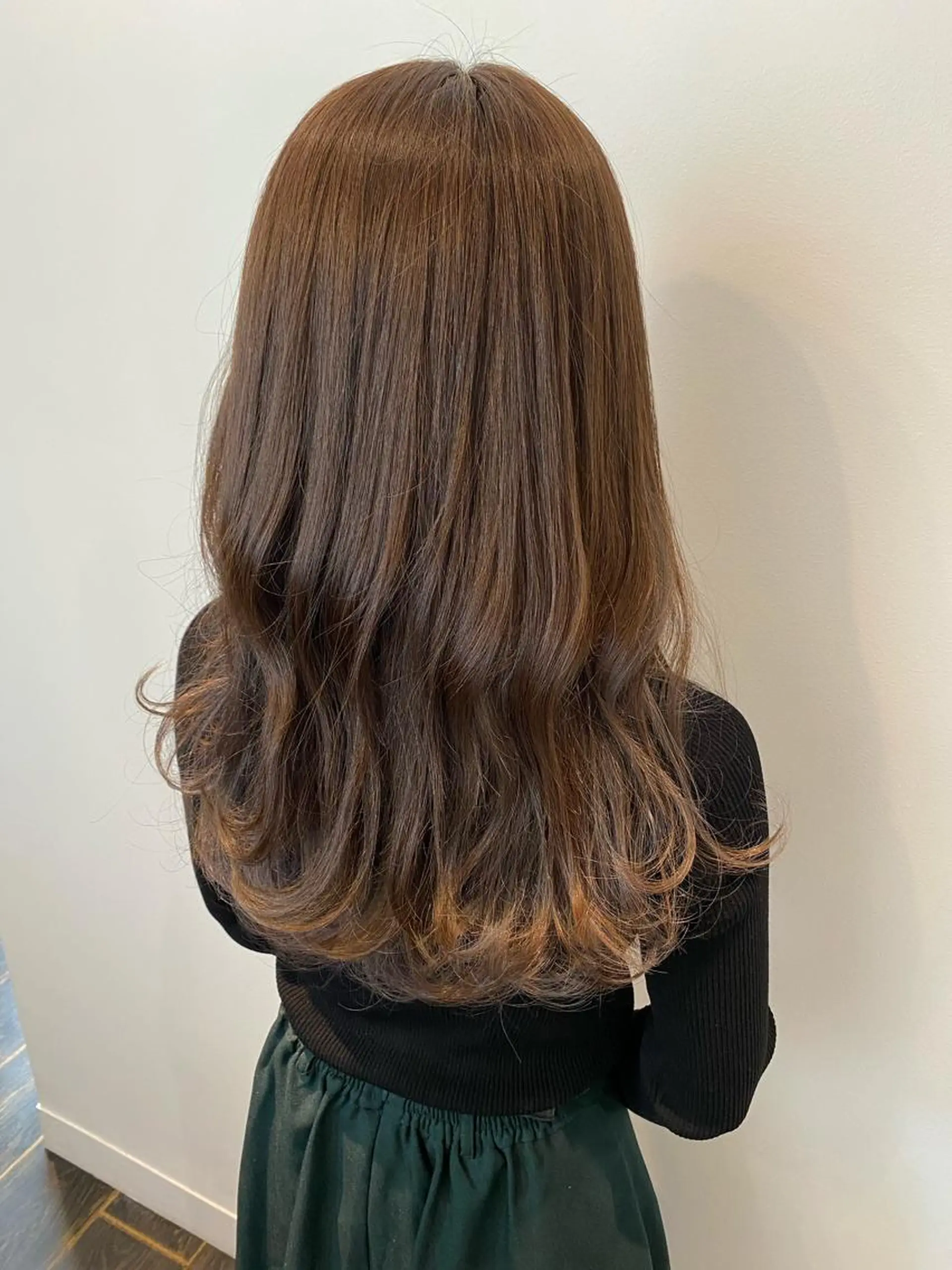 ロング 田中 優のヘアスタイル