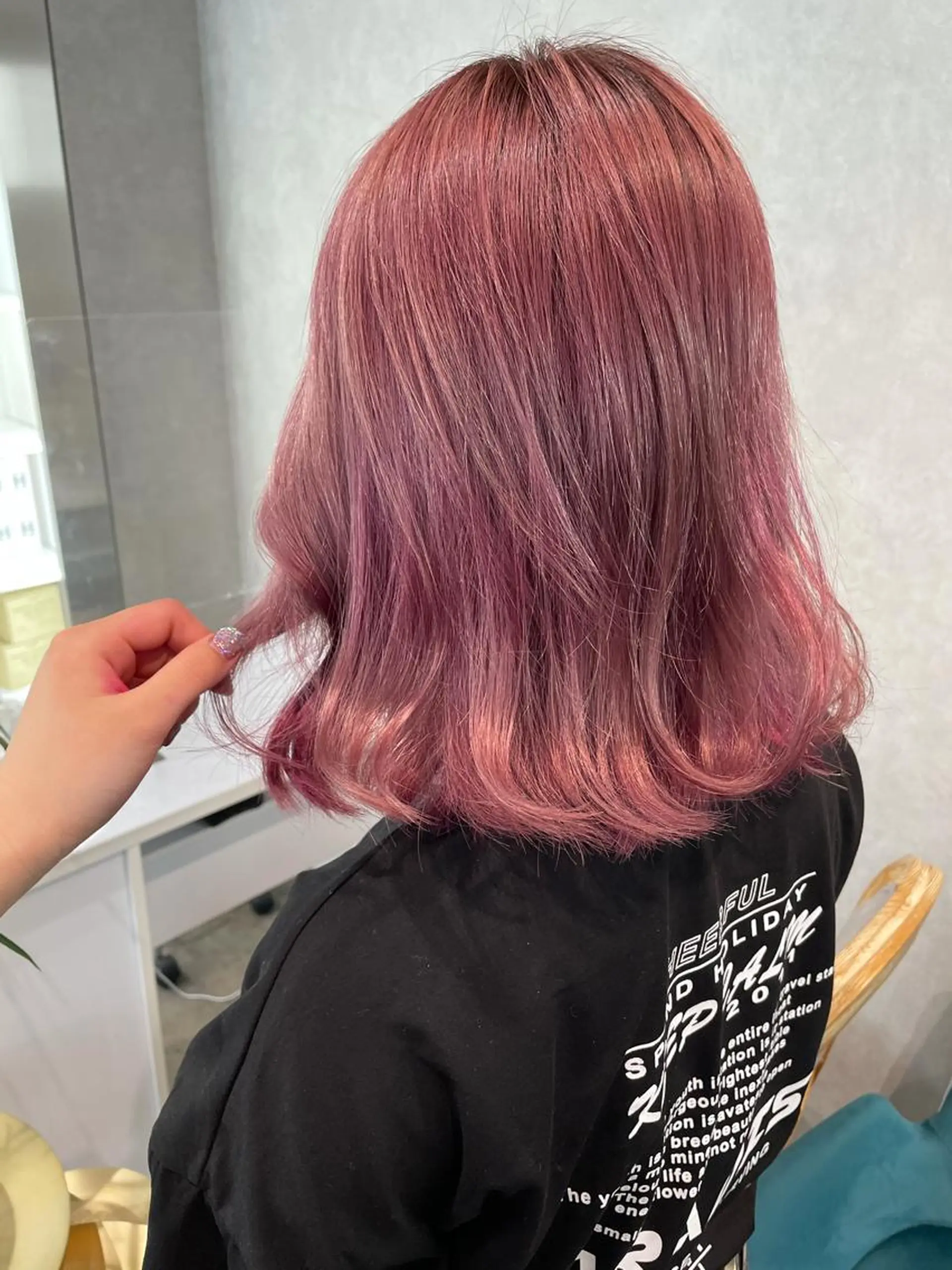 ミディアム カラー ピンクカラー ヘアカラー ナチュラル透明感🌱 小山美樹子のヘアスタイル