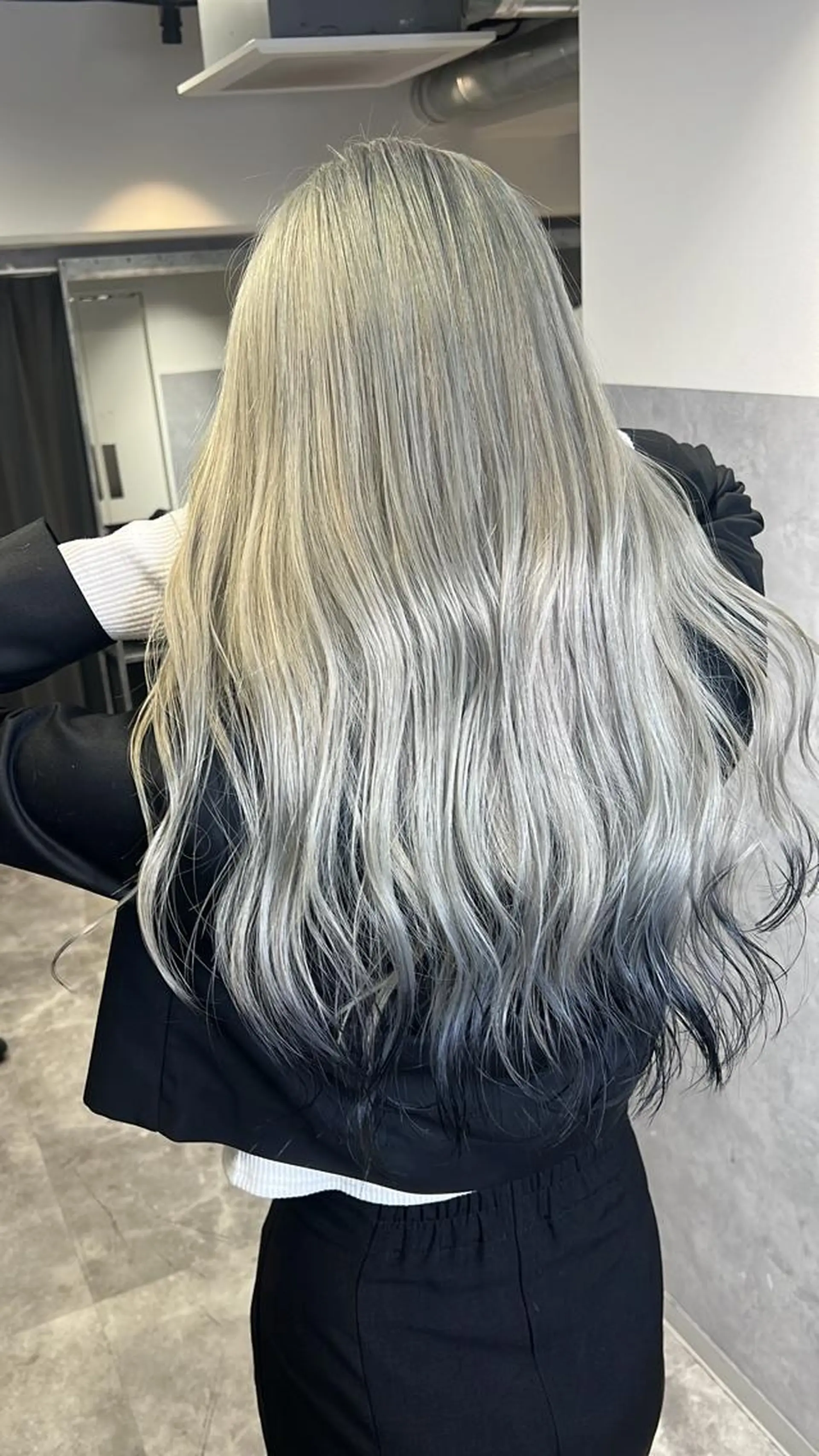 ロング カラー mimiiy梅田 中崎町ハイトーンのヘアスタイル