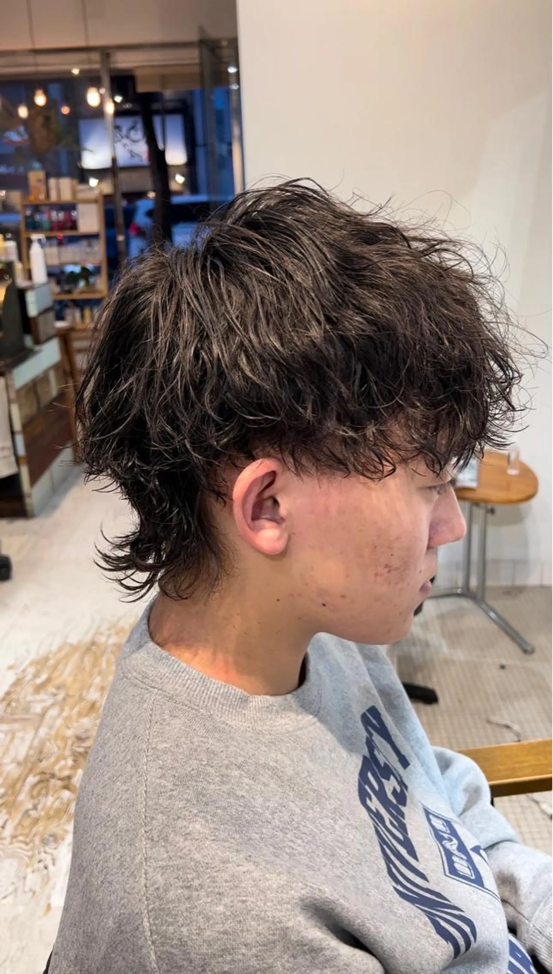 メンズ 波巻きパーマ メンズウルフカット ウルフカット gosso寺田町所属・gosso 寺田町のヘアスタイル