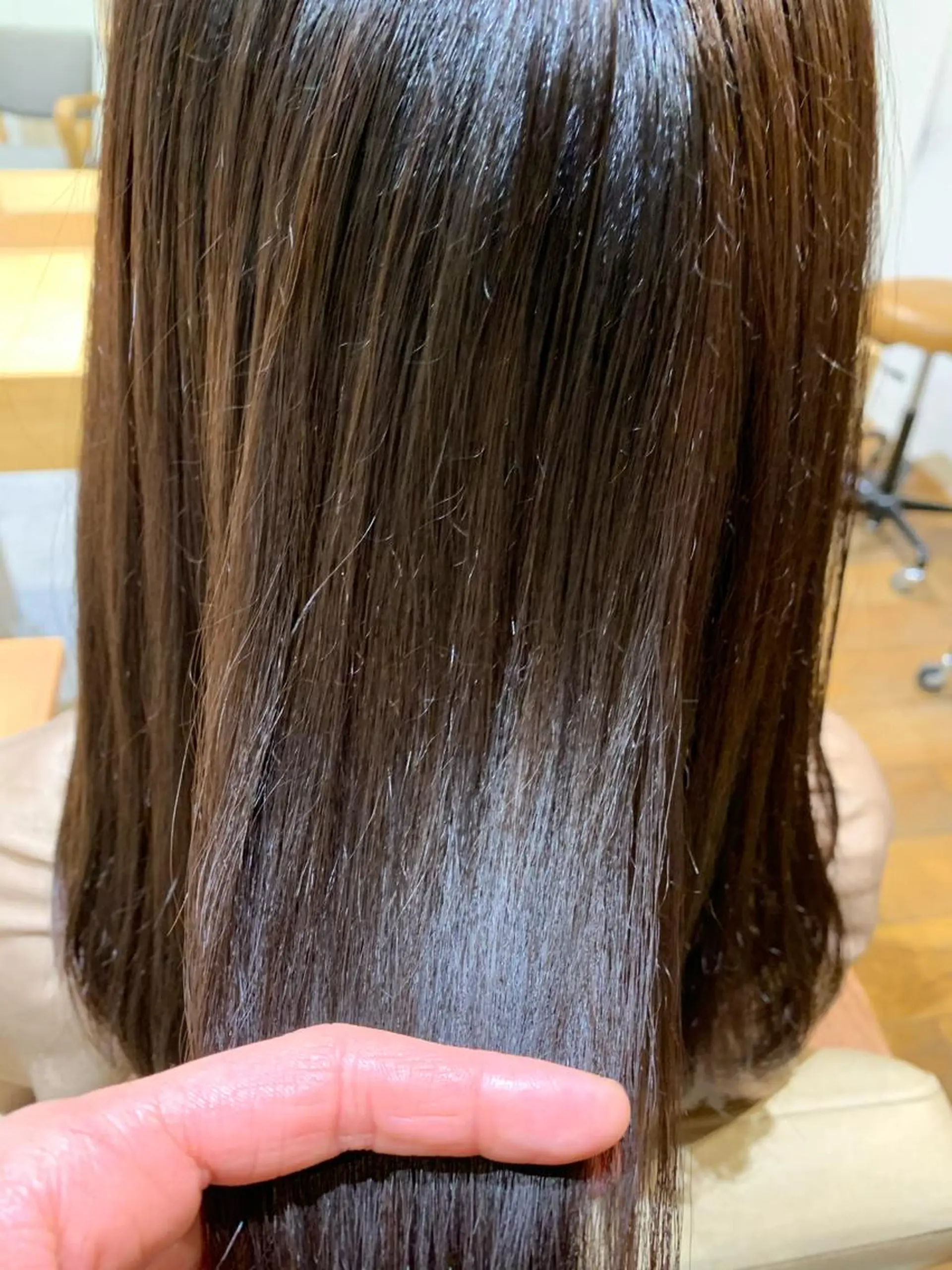 セミロング パーマ セミロングパーマ ストレートパーマ 夏海 大宮美容室のヘアスタイル