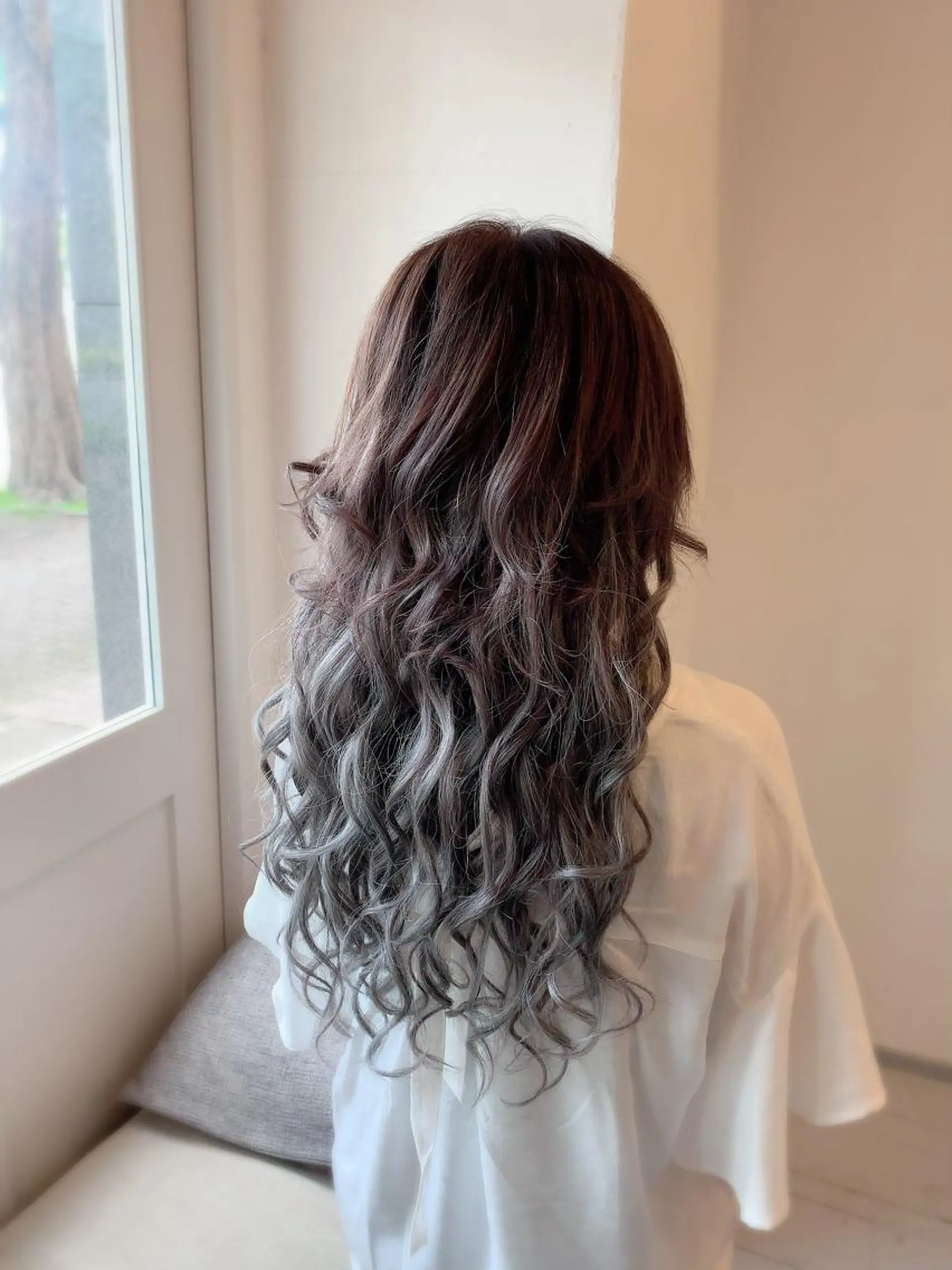 ロング カラー アッシュ シルバー シルバーアッシュ エクステ ヘアカラー エクステ 🍀Moda by Grande🍀のヘアスタイル