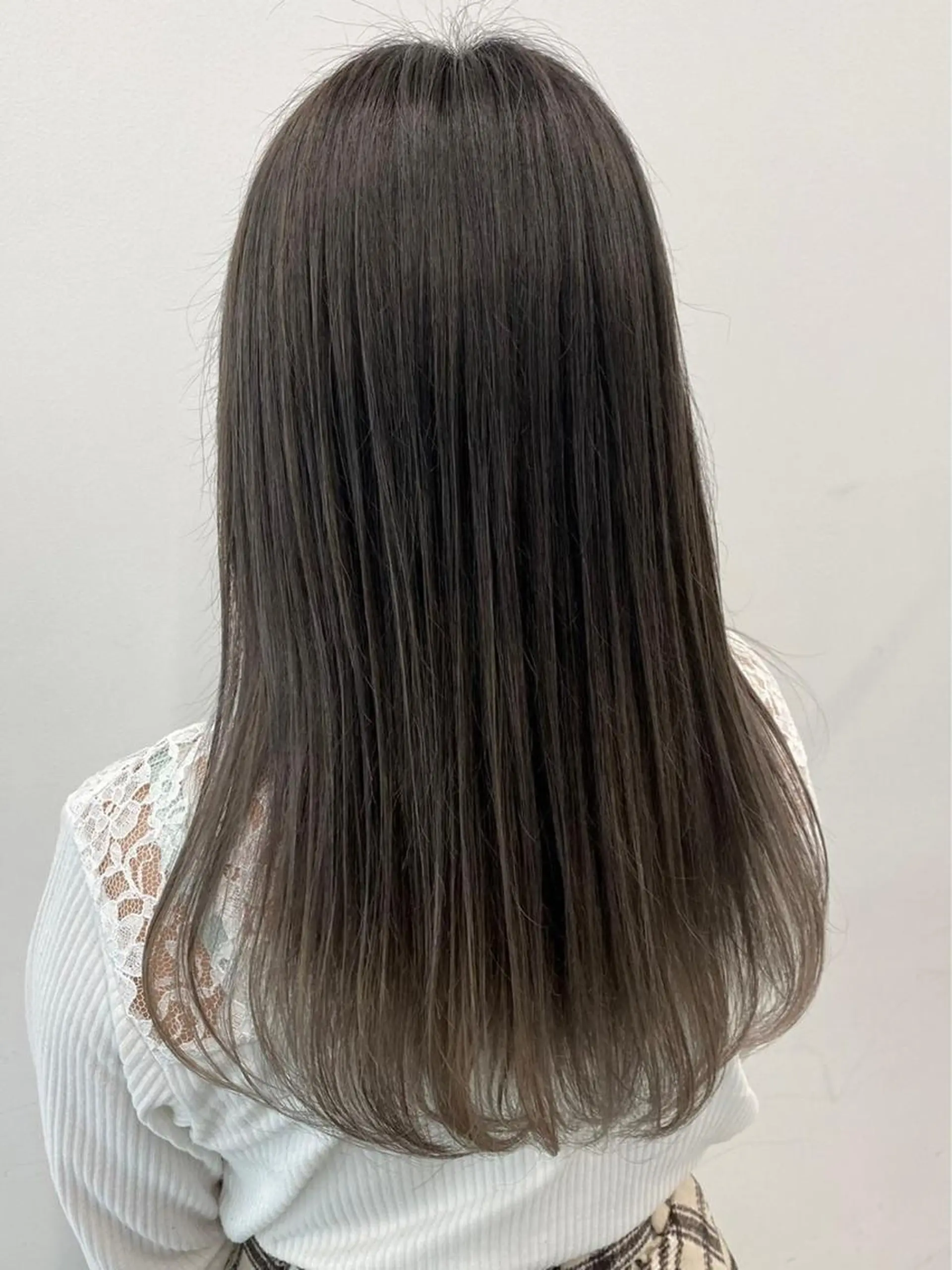 セミロング カラー グレージュ カット ヘアカラー トリートメント 【公式】amble luxe池袋東口♻️のヘアスタイル