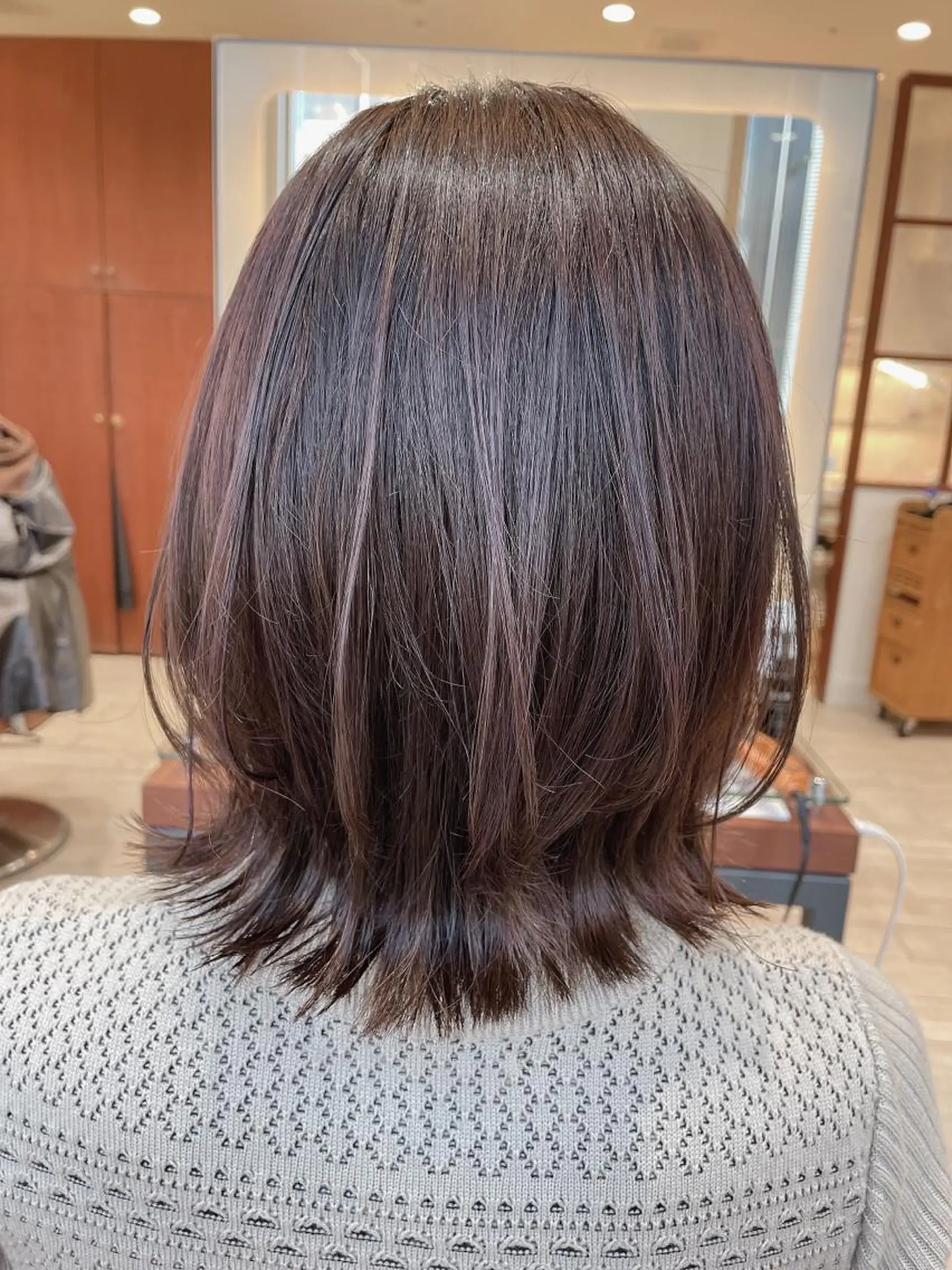 ミディアム カラー ブラウンカラー ハイライトカラー ラベンダーカラー ラベンダーブラウン ハイライト カット ヘアカラー トリートメント 🦖鶴岡香純🦖 産休中のヘアスタイル
