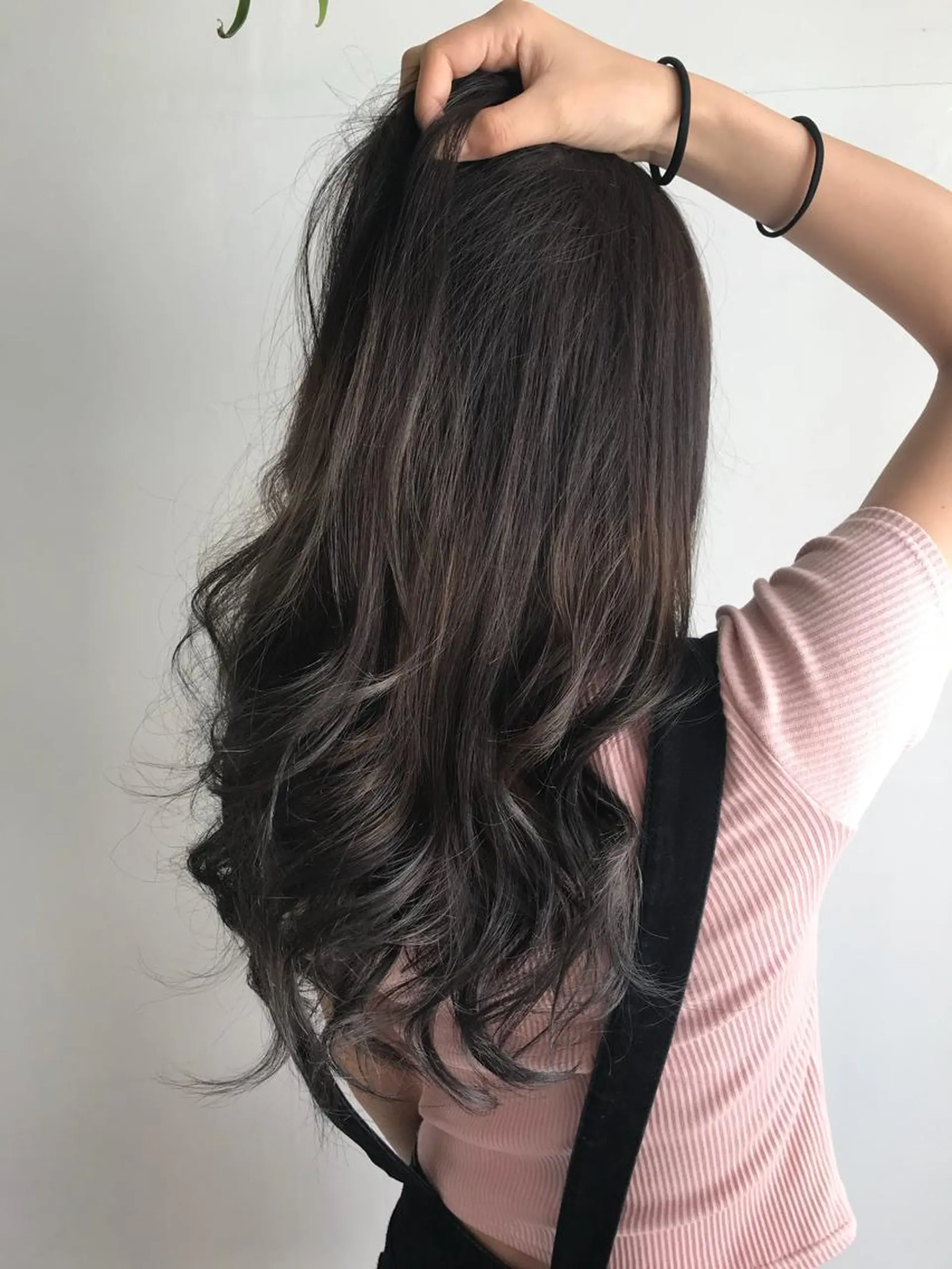 ロング カラー アッシュ ヘアカラー トリートメント ヘッドスパ Akua【代表】 Kazumaのヘアスタイル