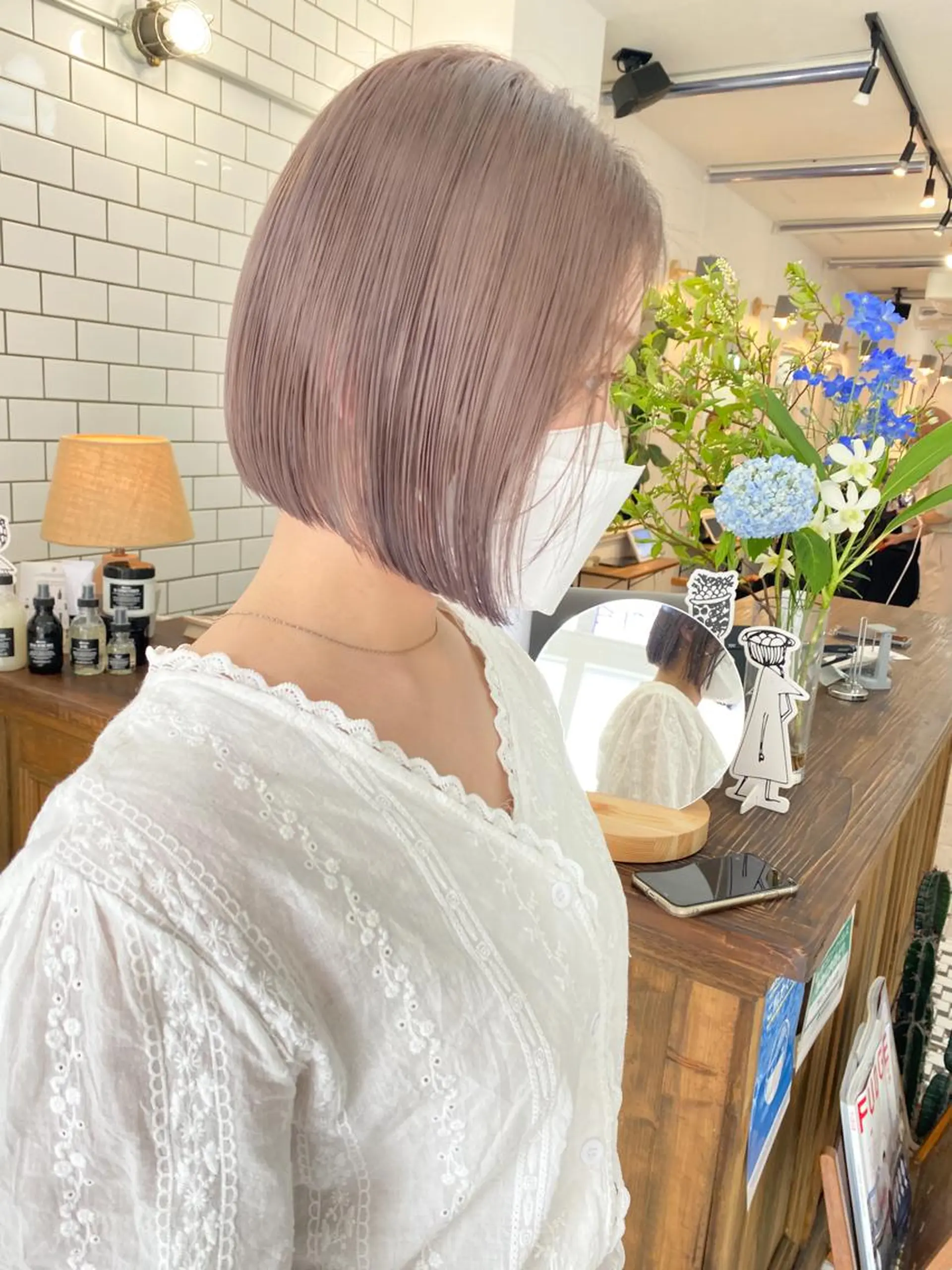 ミディアム カラー カット ヘアカラー トリートメント 顔周りレイヤー/韓国 ブリーチminamiのヘアスタイル