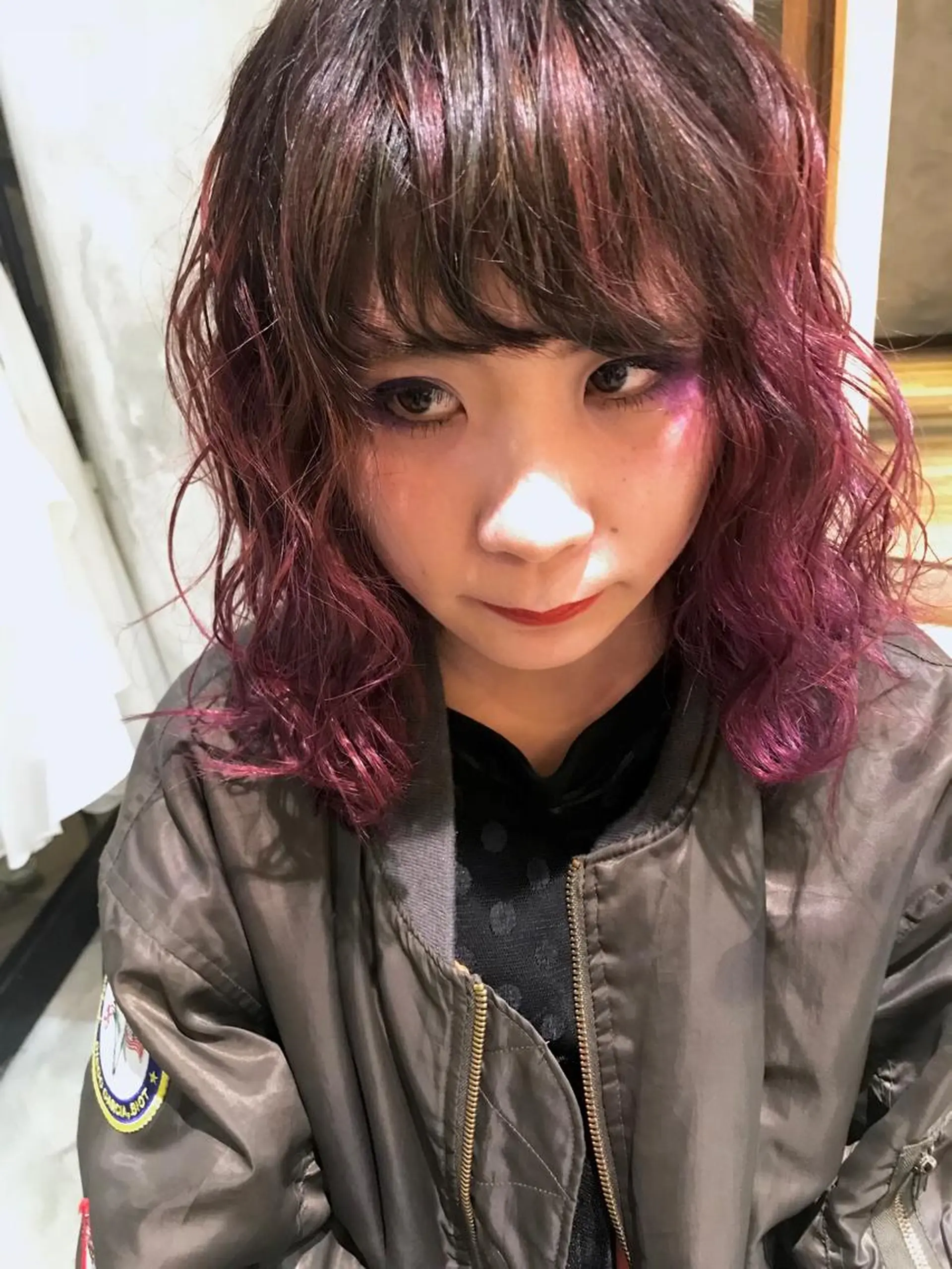ミディアム カラー バレイヤージュ ピンクカラー ピンクパープル パープルカラー レイヤーカット 松村 崇弘のヘアスタイル