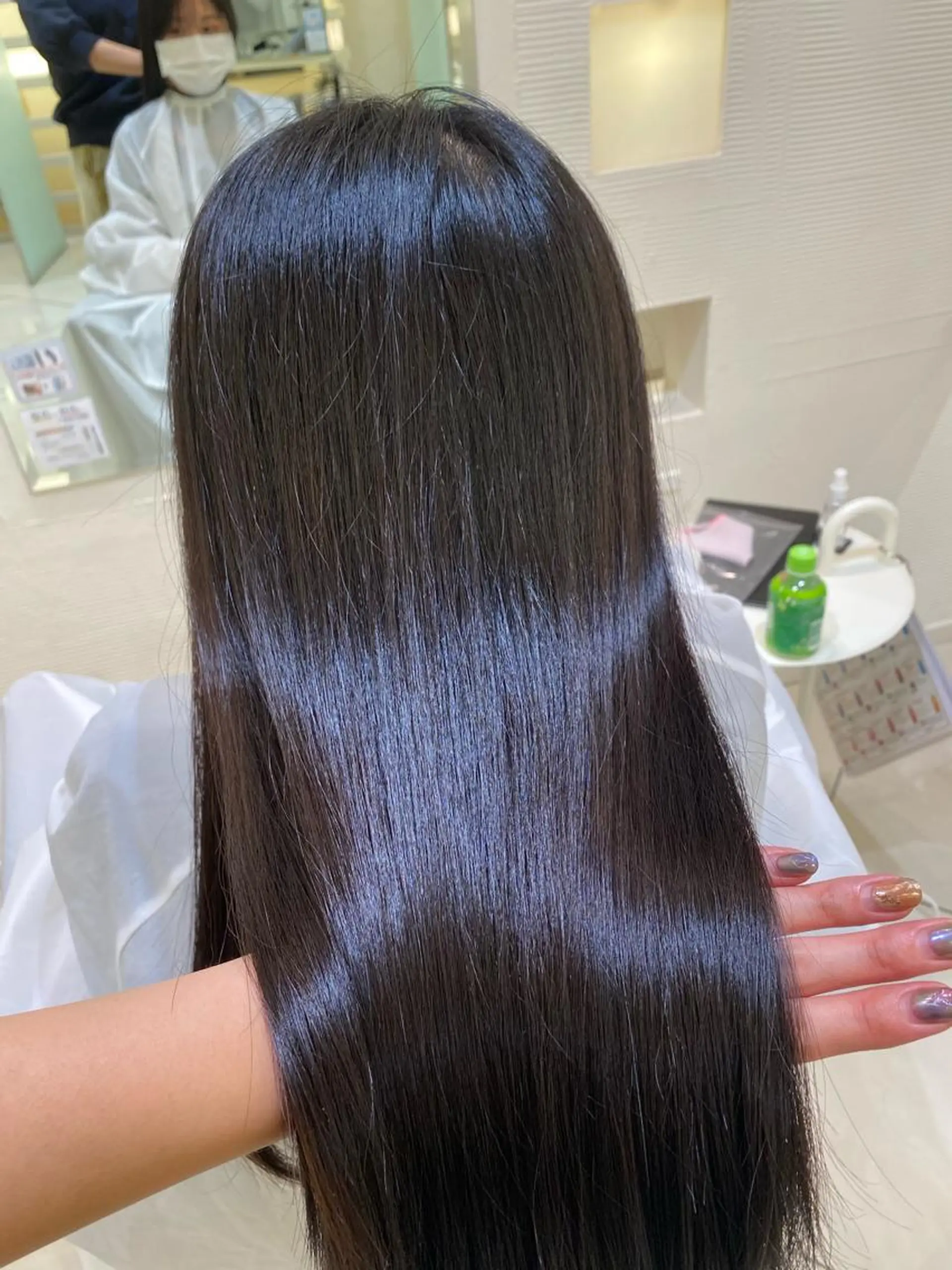 ロング カラー ヘアカラー トリートメント プレイングカラー🤍 細めハイライトのヘアスタイル