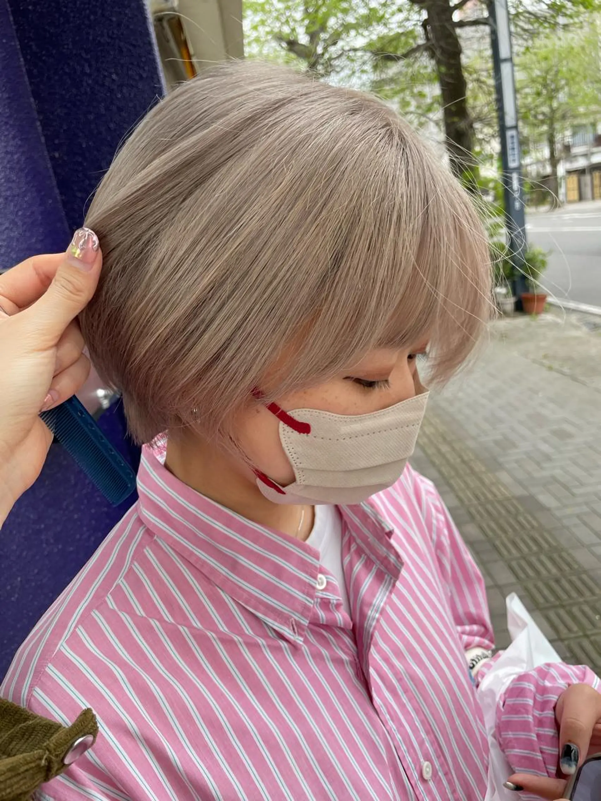 カラー オノ アカネのヘアスタイル