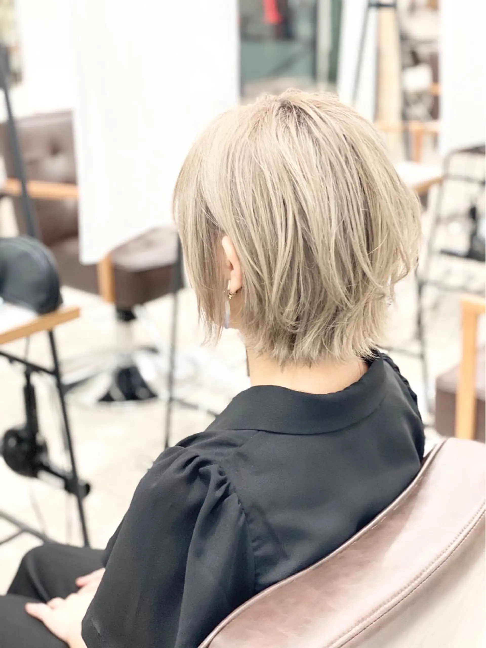 ショート カラー ヘアアレンジ ブリーチ ケアブリーチ 透明感カラー 白髪ぼかしハイライト 白髪ぼかしカラー中澤のヘアスタイル