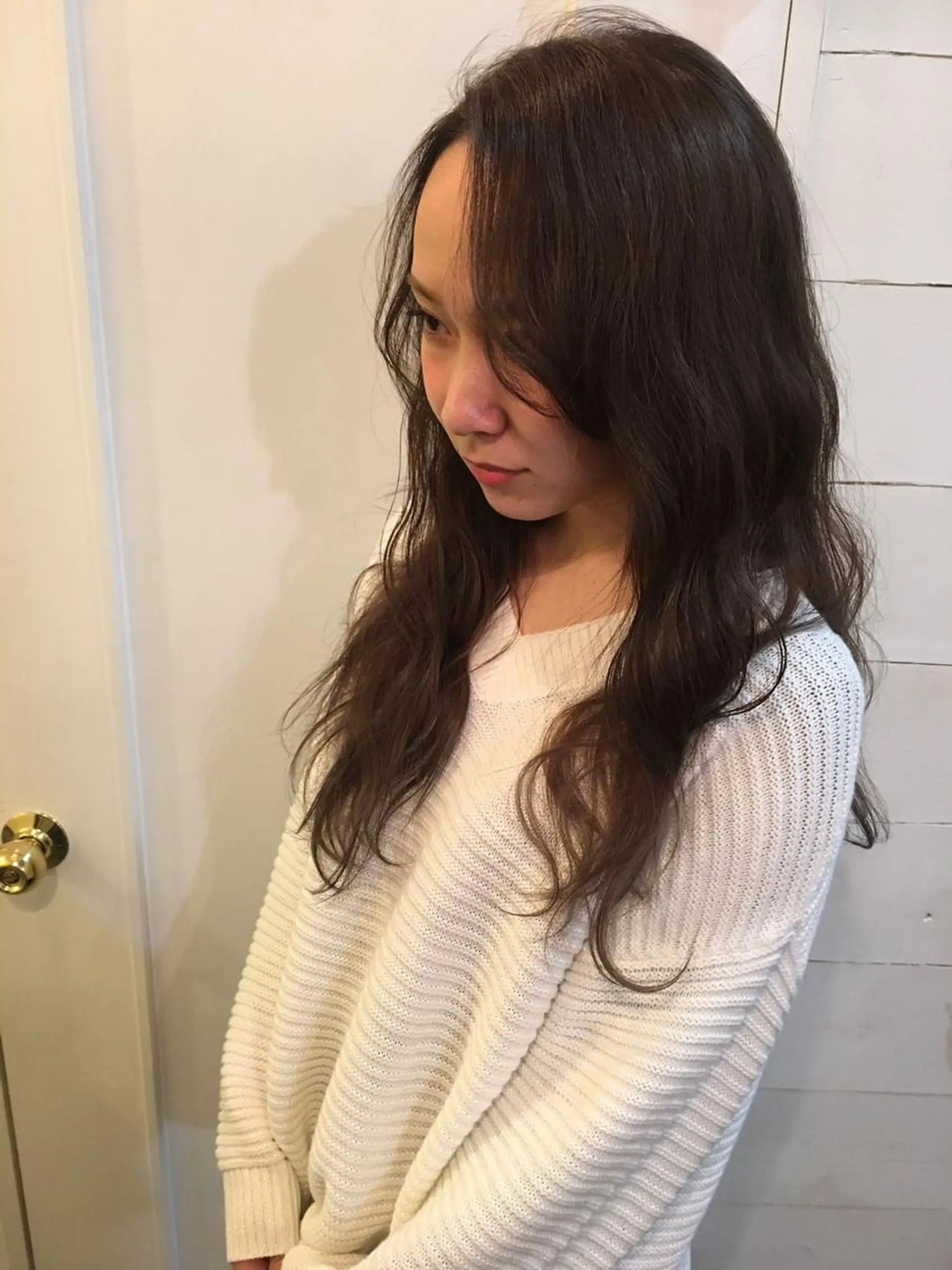 ロング THE AWESUM（オーサム）所属・KURUMI SHIMAのヘアスタイル