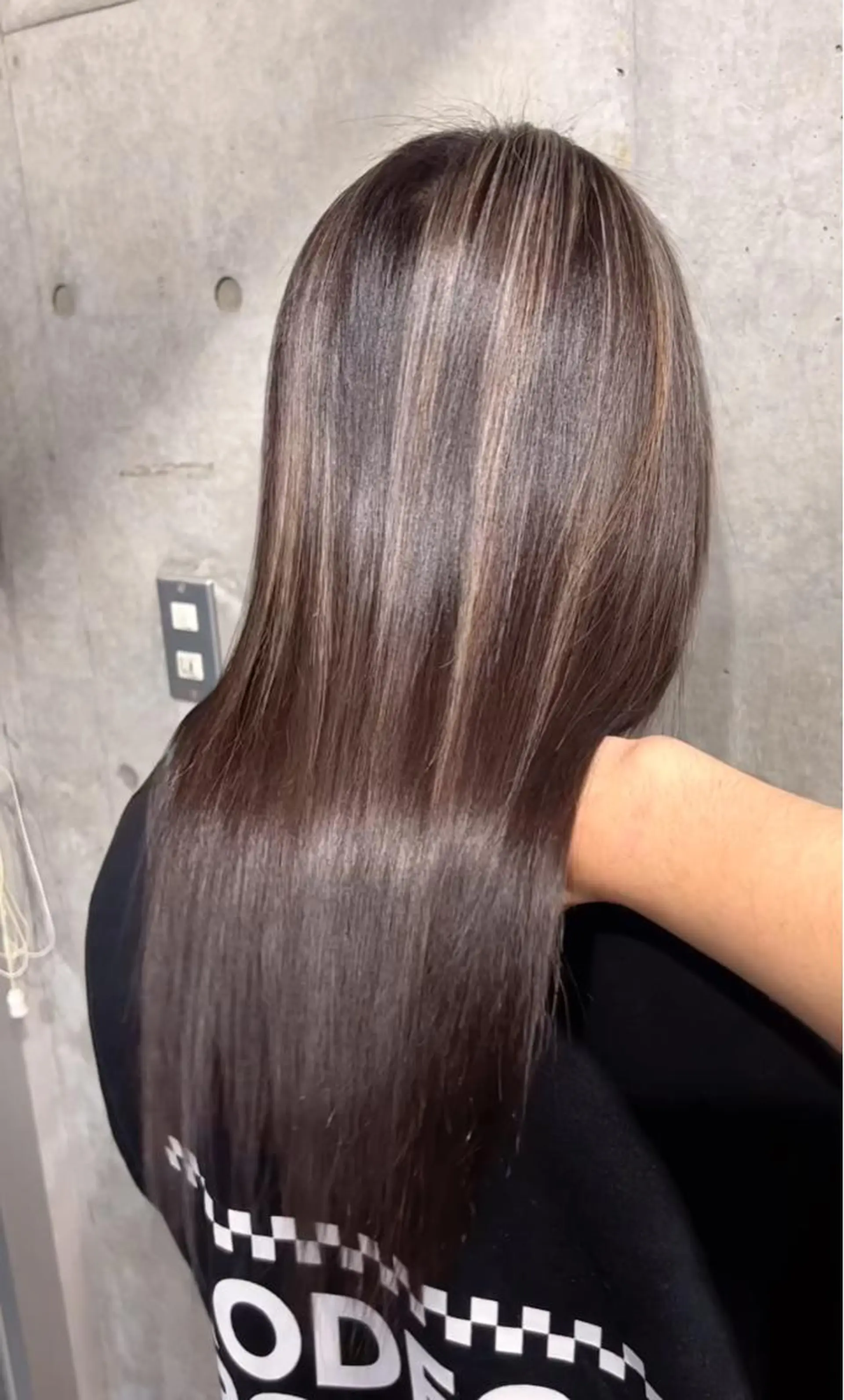 セミロング WISTERIA ANNEX 銀座【ウィステリア アネックス】所属・髪質改善 スペシャリストのヘアスタイル