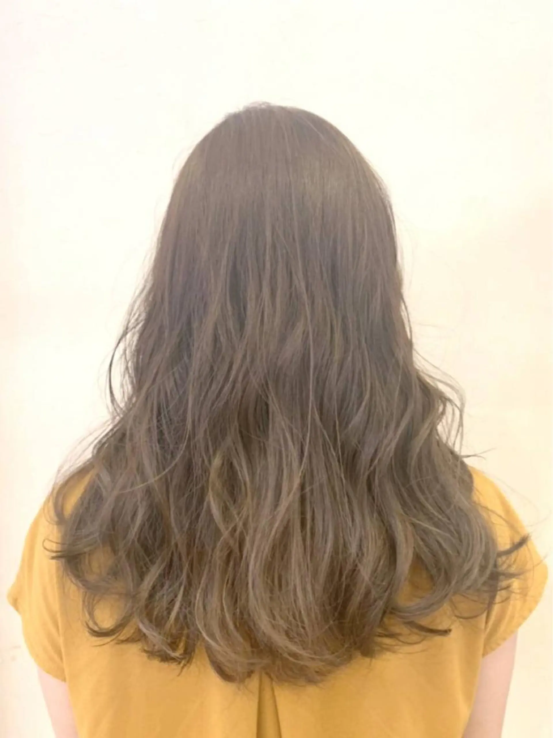 ロング 加藤 実穂のヘアスタイル