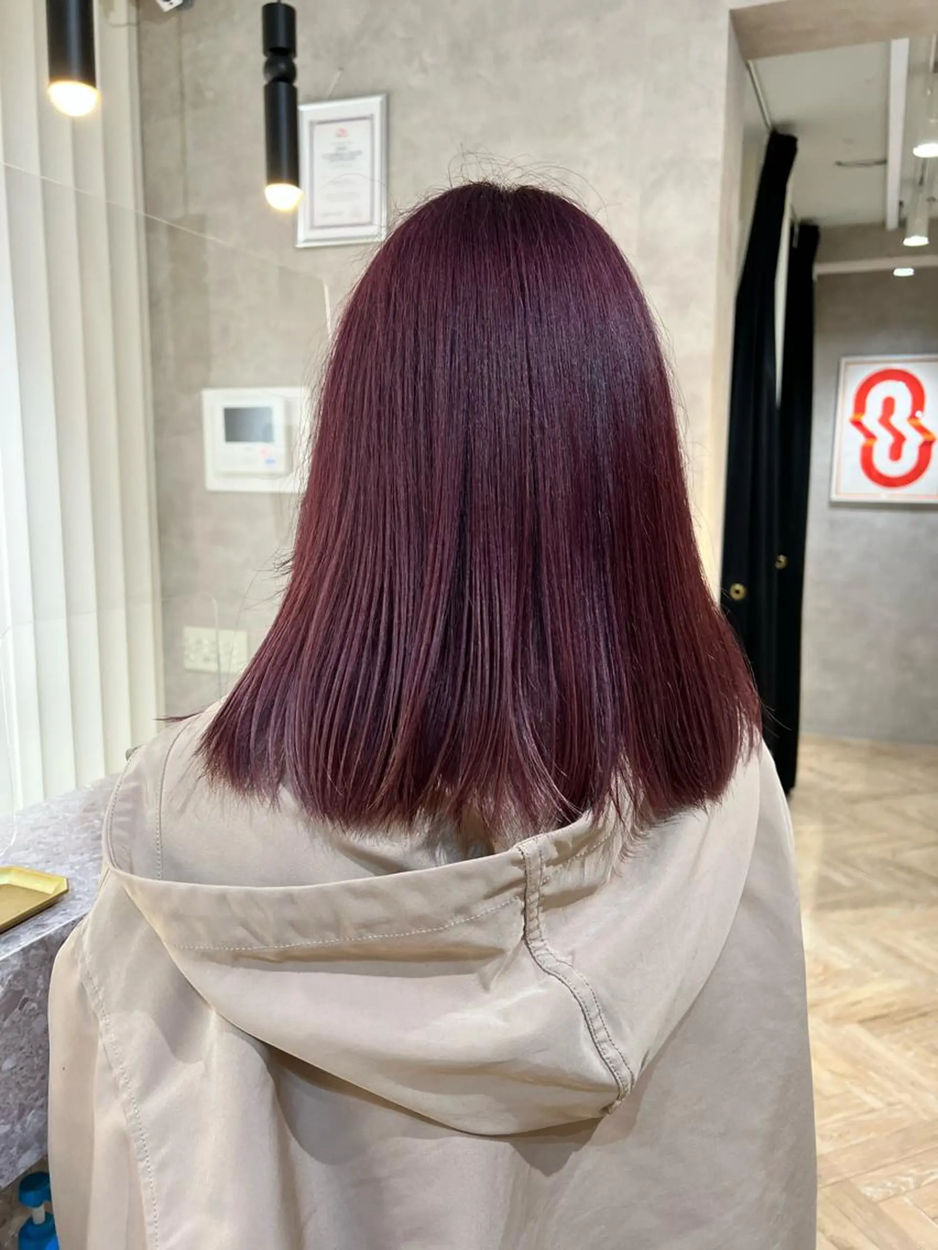 セミロング カラー ブリーチ グラデーションカラー ラベンダーカラー ピンクカラー 茂木 未海のヘアスタイル