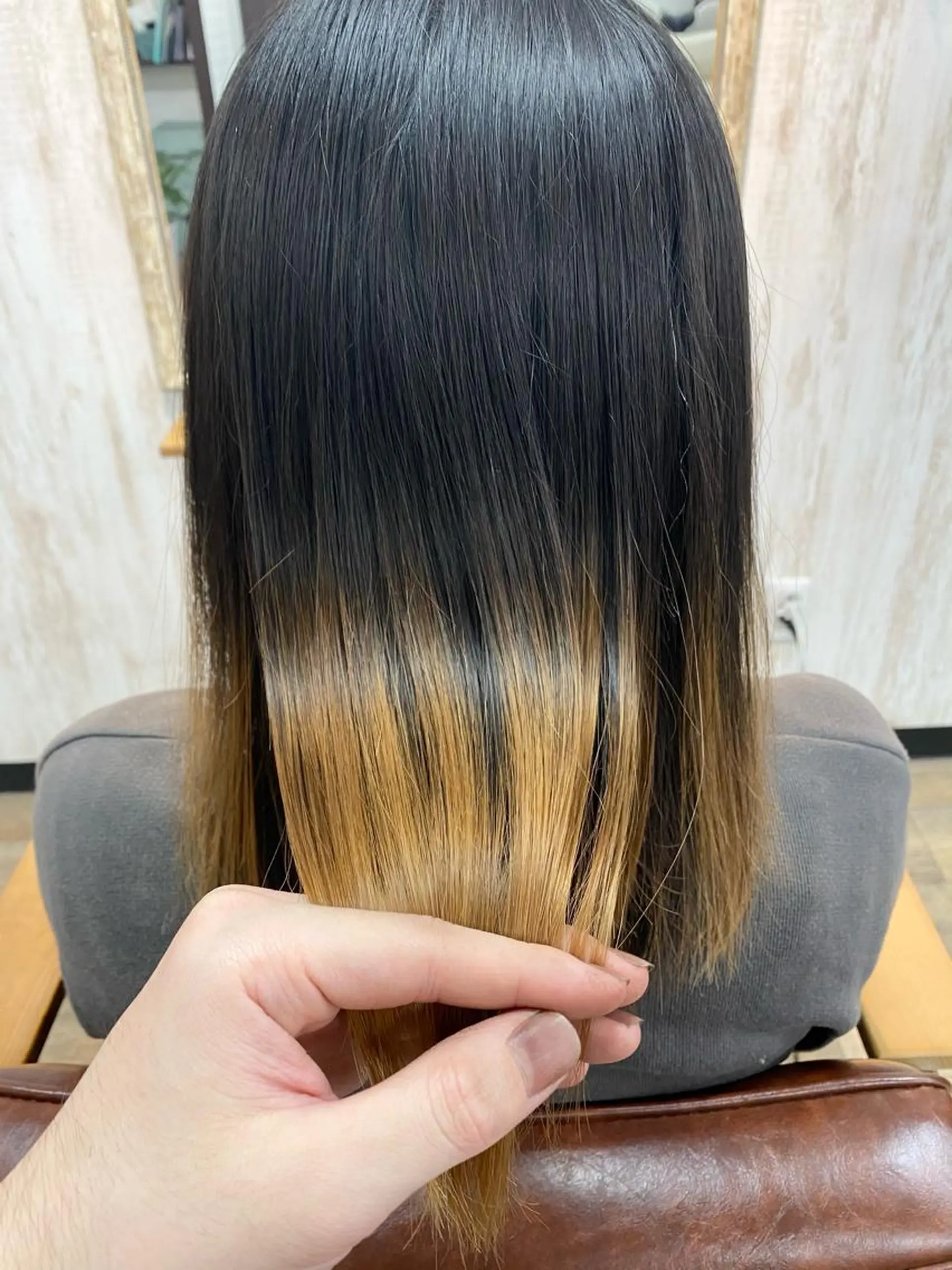 セミロング 🫧‪白髪ぼかし かとうよしき🫧のヘアスタイル