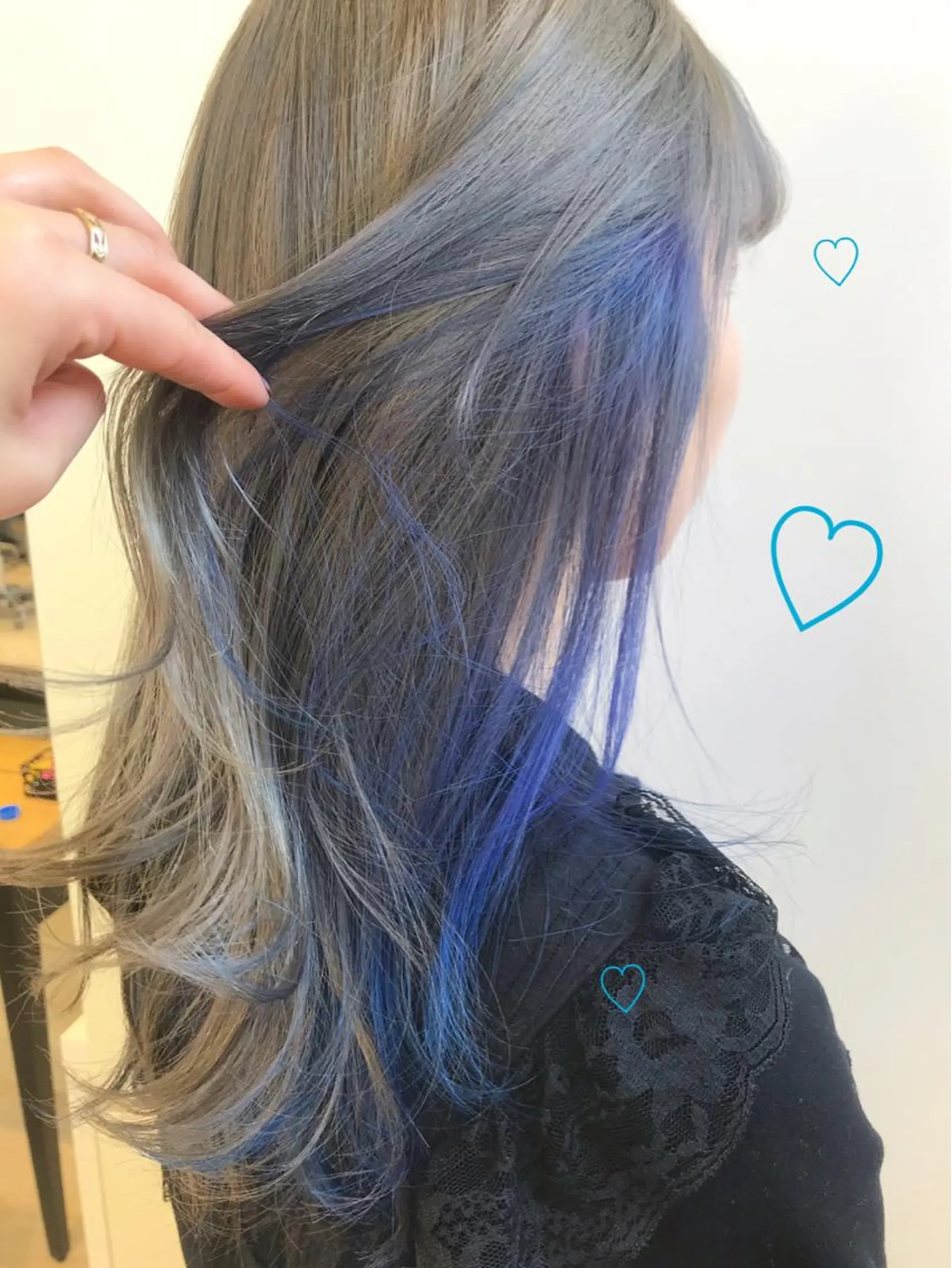 ミディアム カラー ブルーカラー シルバー EMANON新宿東口所属・新宿駅近♡ ♡個室♡三都季🌜のヘアスタイル