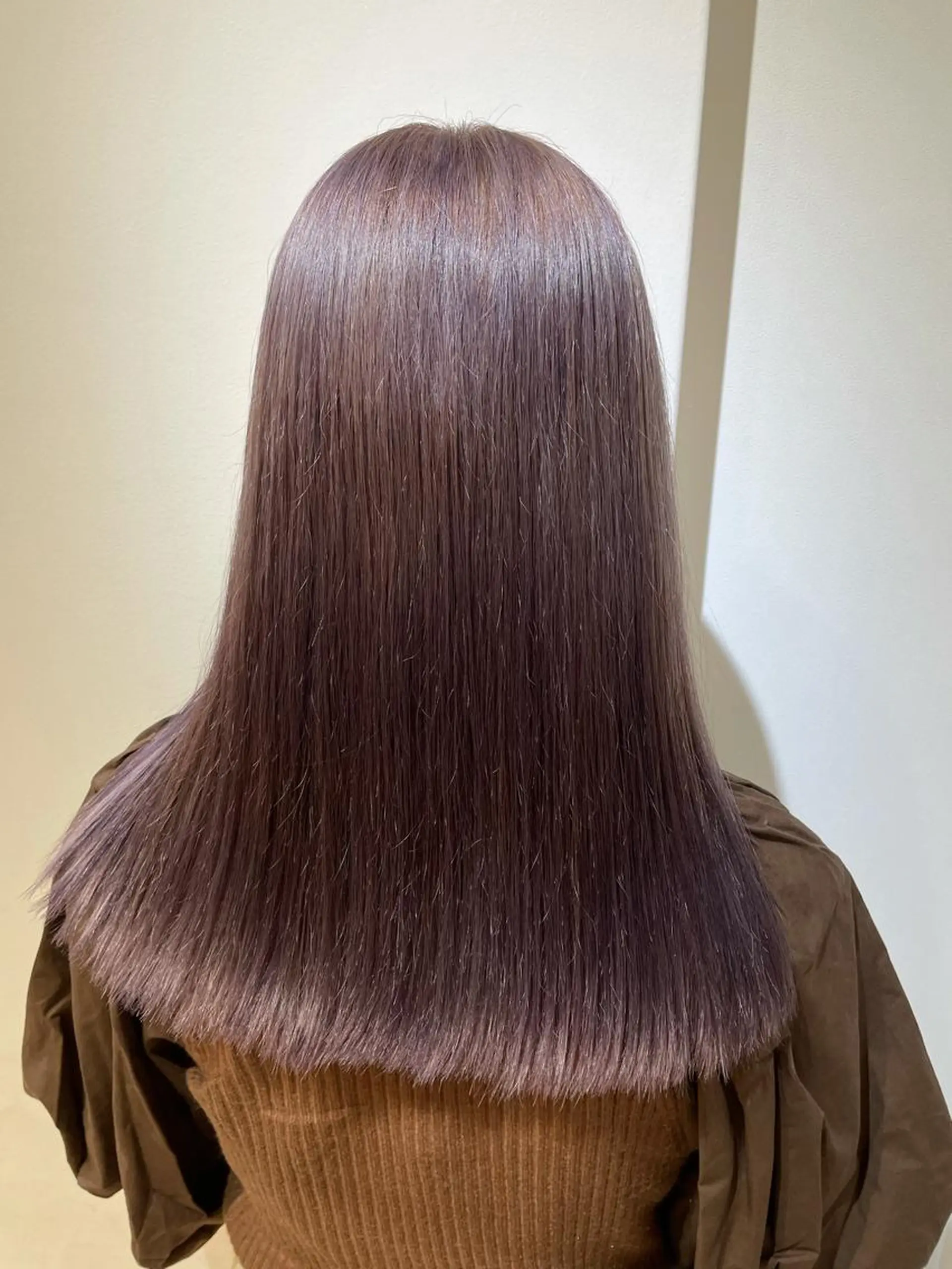 セミロング カラー バイオレットカラー ヘアカラー トリートメント 過去一の柔髪ヘア 🌿IVYjoureのヘアスタイル