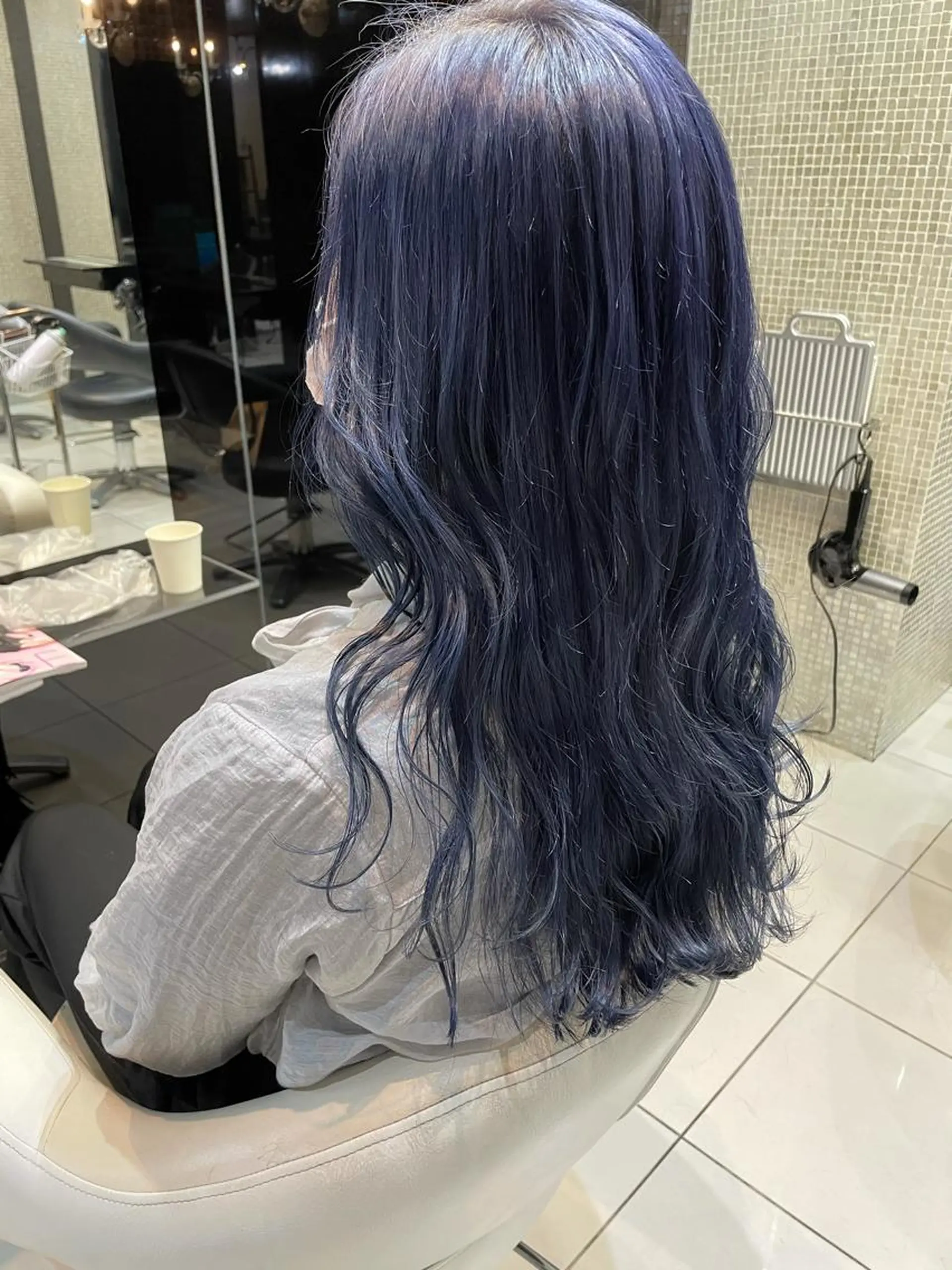 ロング カラー ブルーカラー ネイビーカラー ヘアカラー 女性リピ90%🍨 🩷佐藤みずきのヘアスタイル