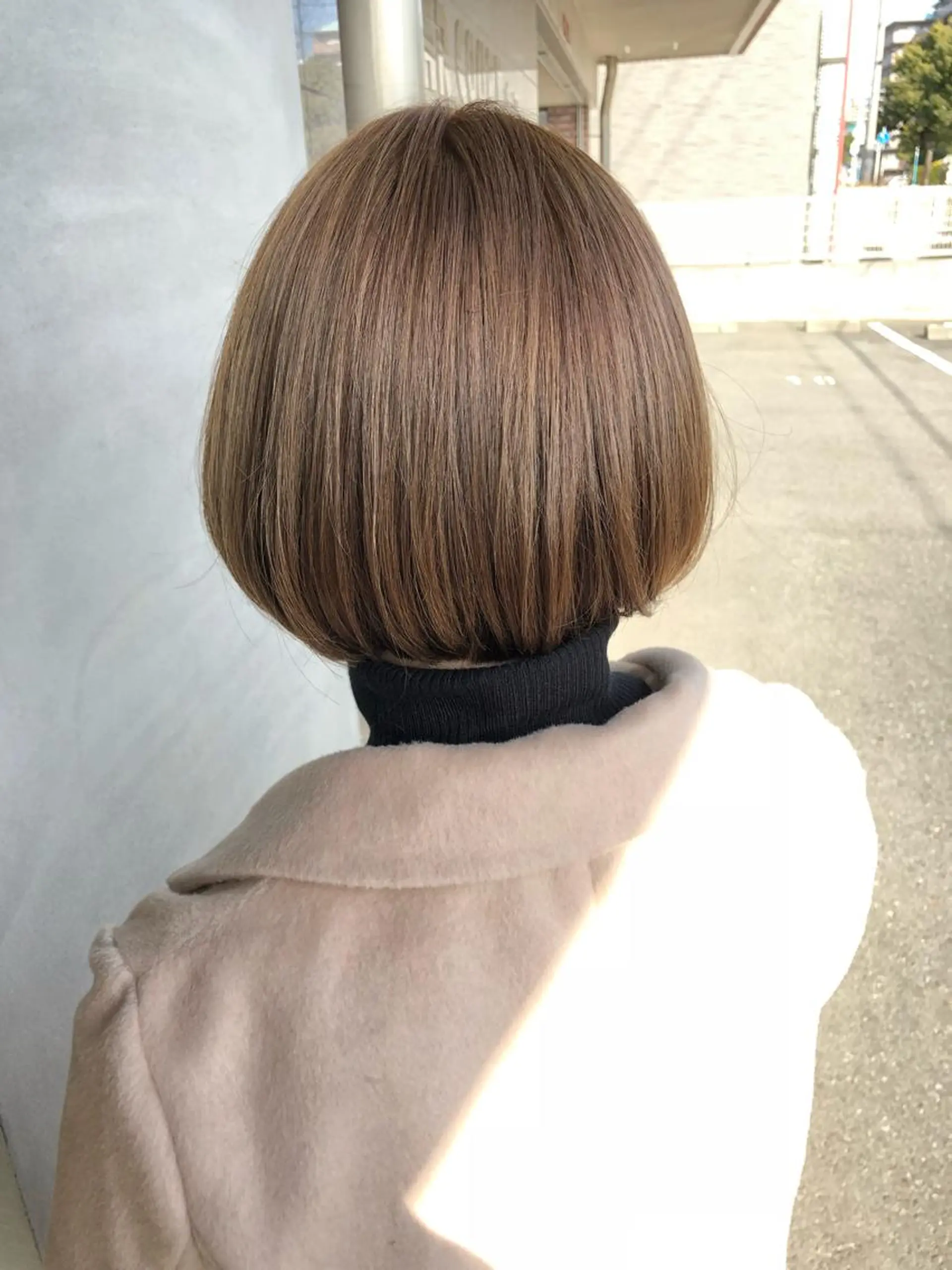 ショート カラー アッシュ ベージュカラー ハイトーンカラー オレンジ ボブ ture by gladのヘアスタイル
