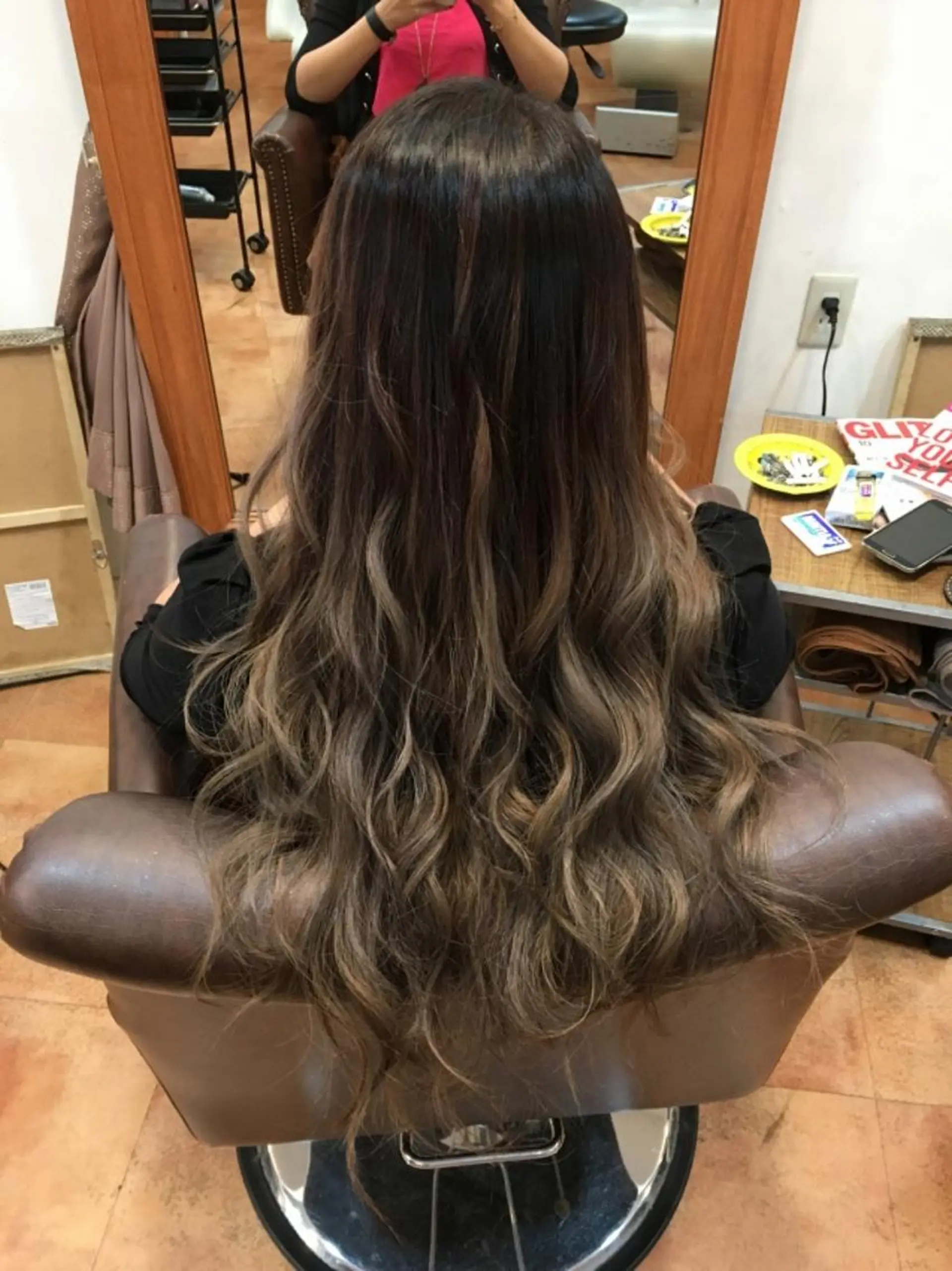 セミロング LOCO Ko-kiのヘアスタイル