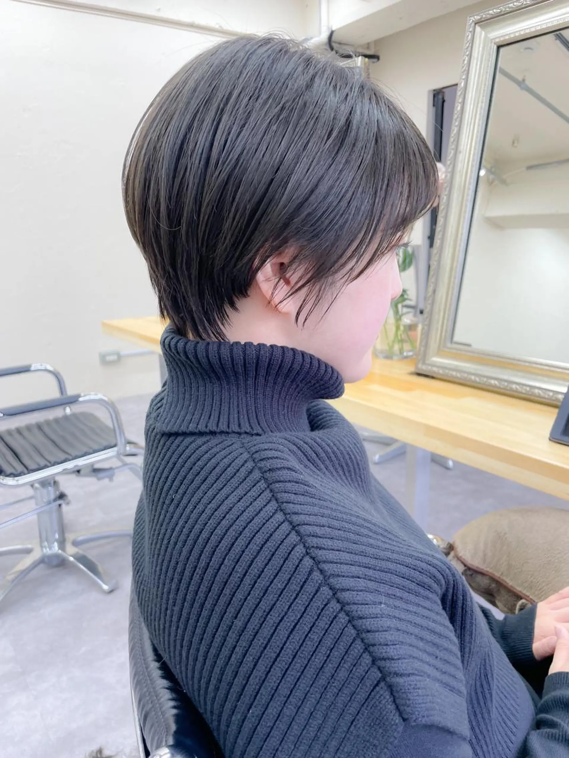 ショート カラー カット ヘアカラー トリートメント ✨ブリーチなし透明感 池袋　水野のヘアスタイル