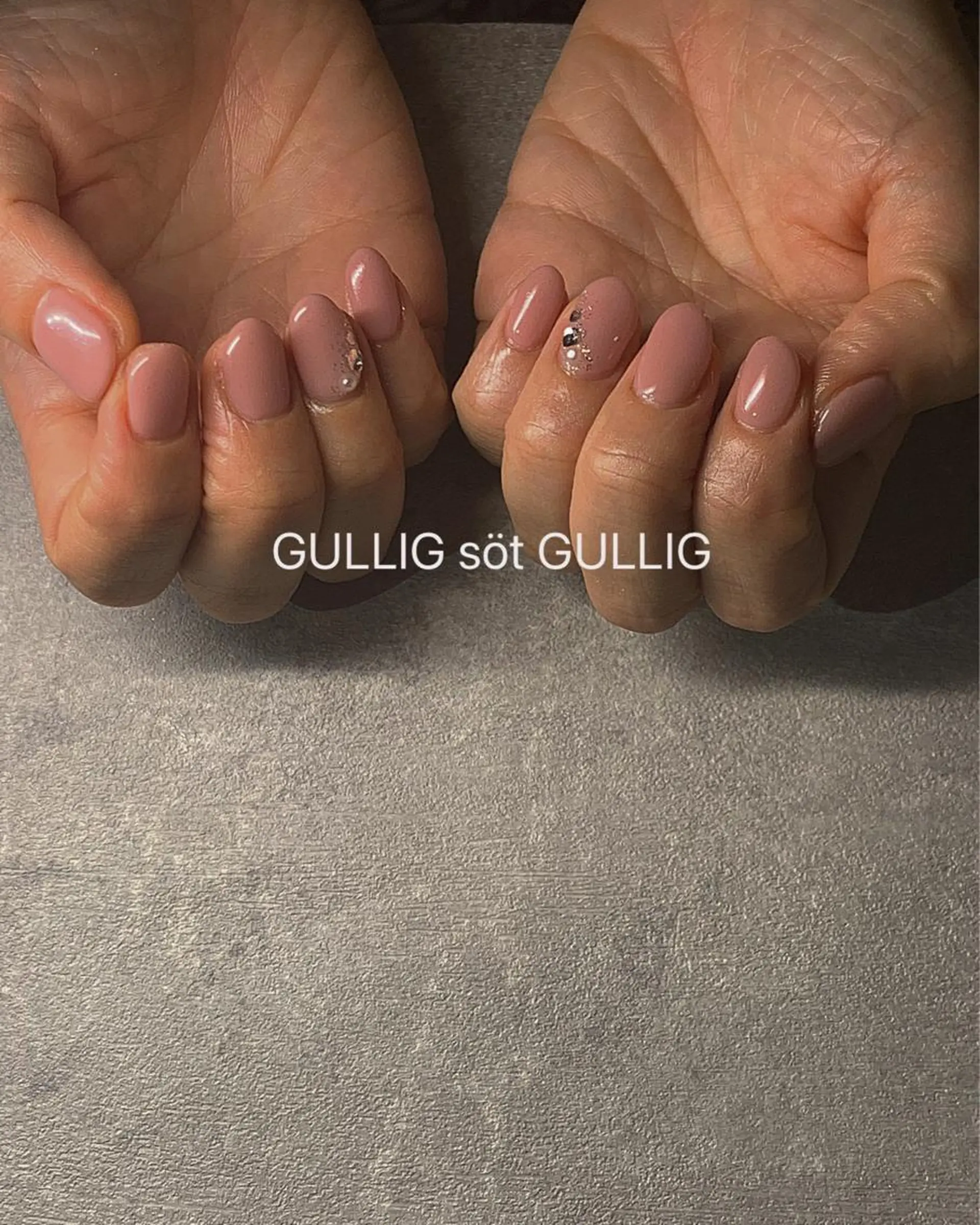 ネイル ハンドネイル GULLIG söt GULLIGのネイルデザイン