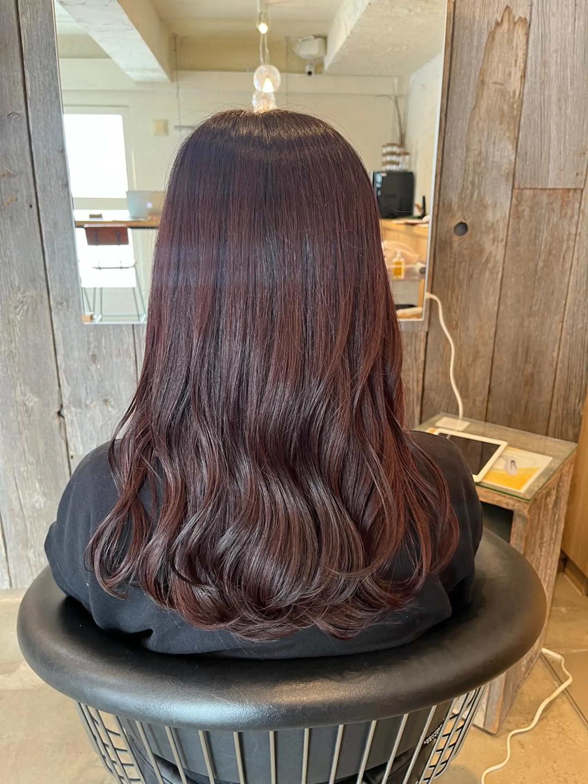 ロング カラー 三品 早妃のヘアスタイル