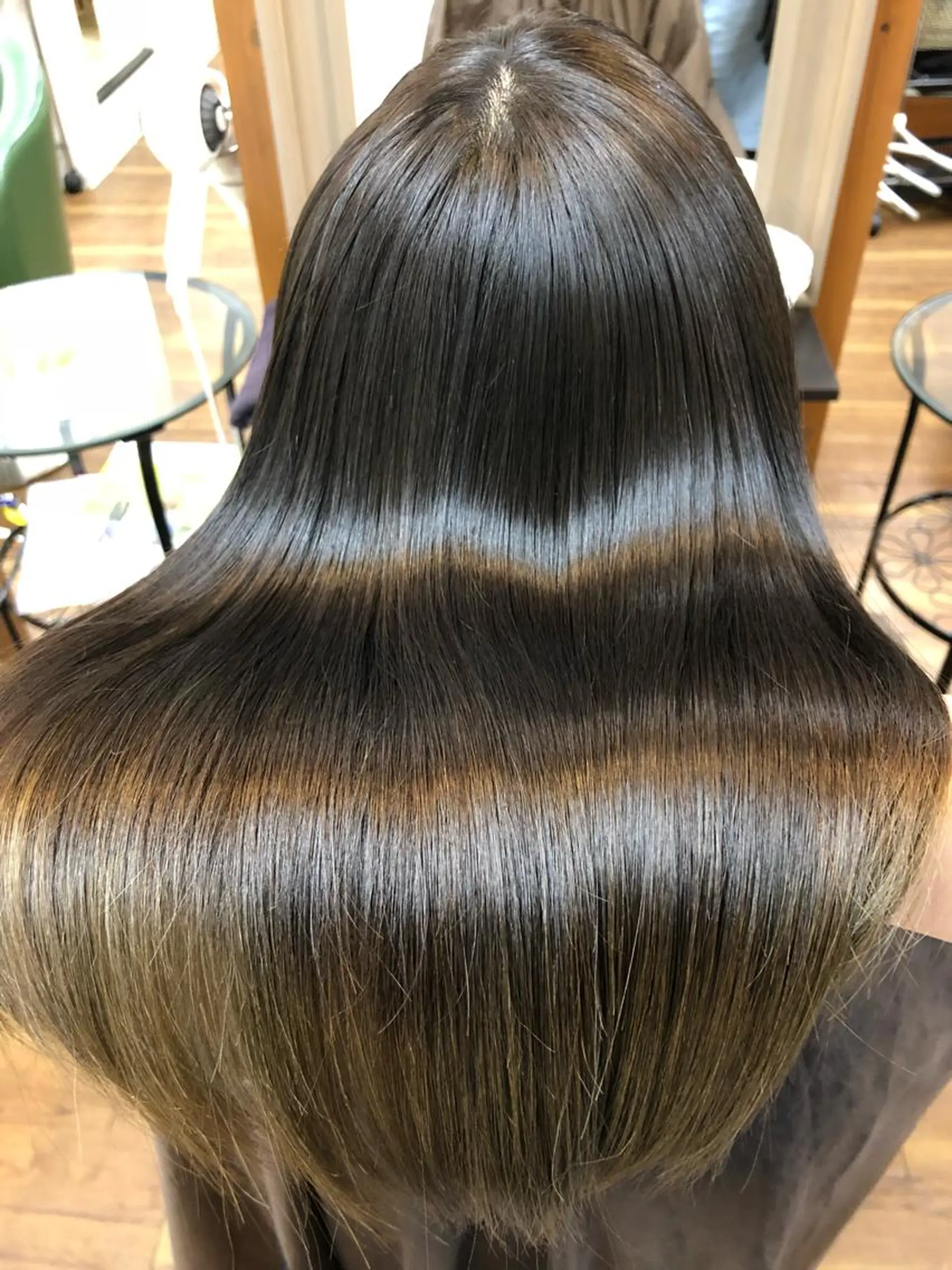 セミロング カラー PALETTE(パレット)所属・SHIORI💜艶々 柔らかカラーへ💜のヘアスタイル