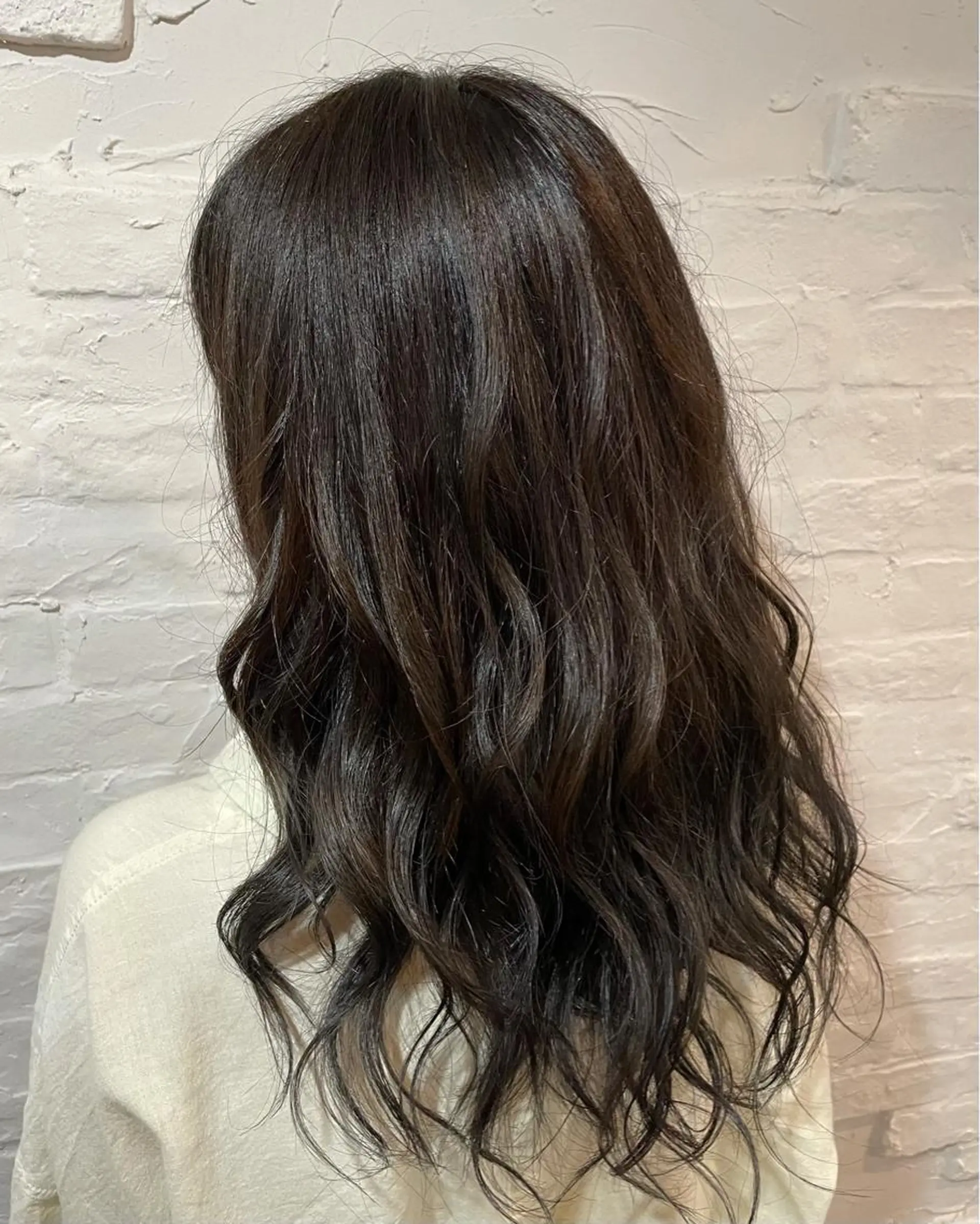 セミロング カラー ヘアアレンジ アッシュ アッシュグレー アッシュグレージュ グレージュ ハイライトカラー ヘアカラー トリートメント 【ピンク/韓国ヘア/ ヘアセット】亜海のヘアスタイル