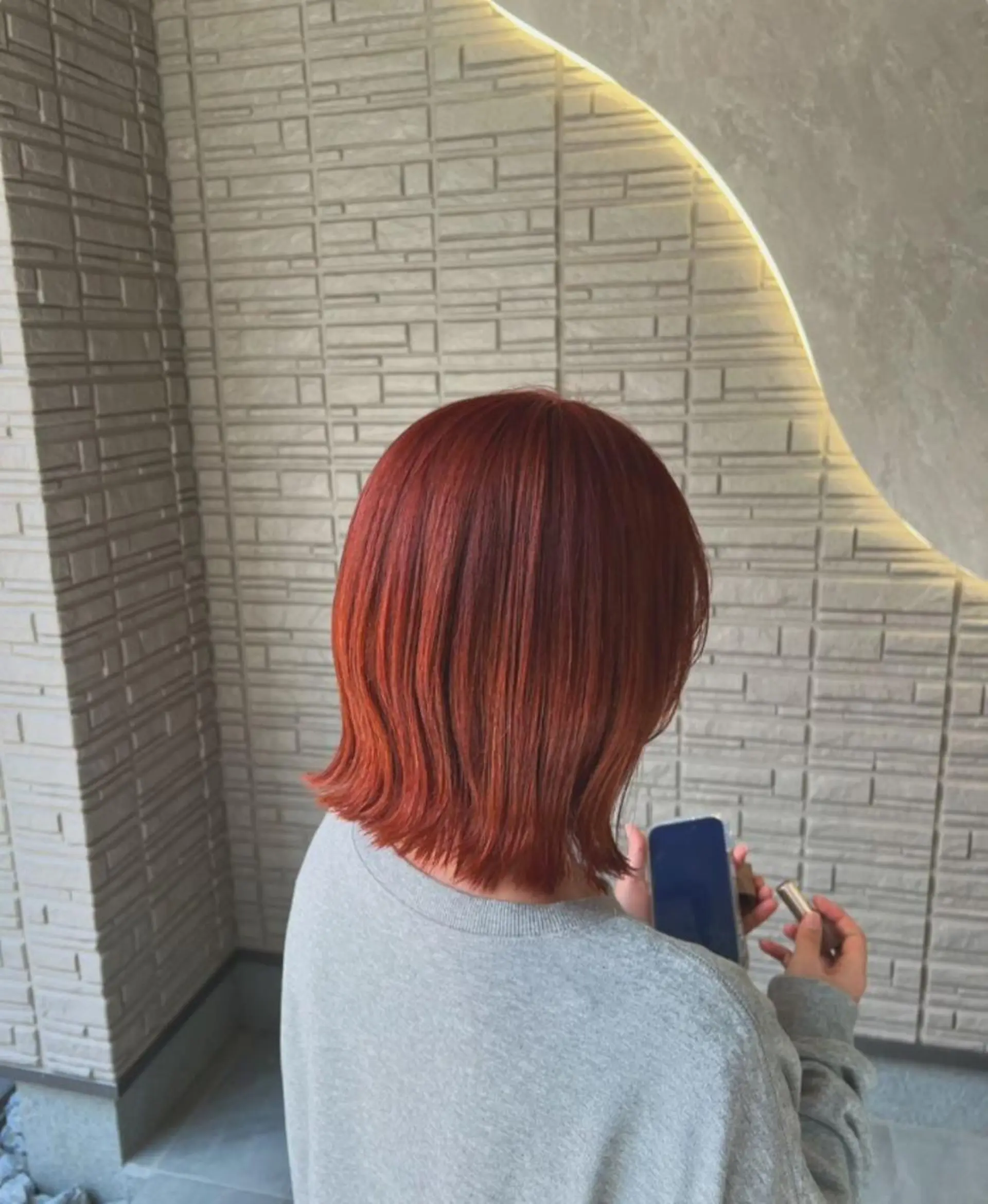 ミディアム カラー ブリーチ ブリーチなしカラー オレンジ オレンジピンク ピンクカラー カット ヘアカラー トリートメント Seina セイナのヘアスタイル