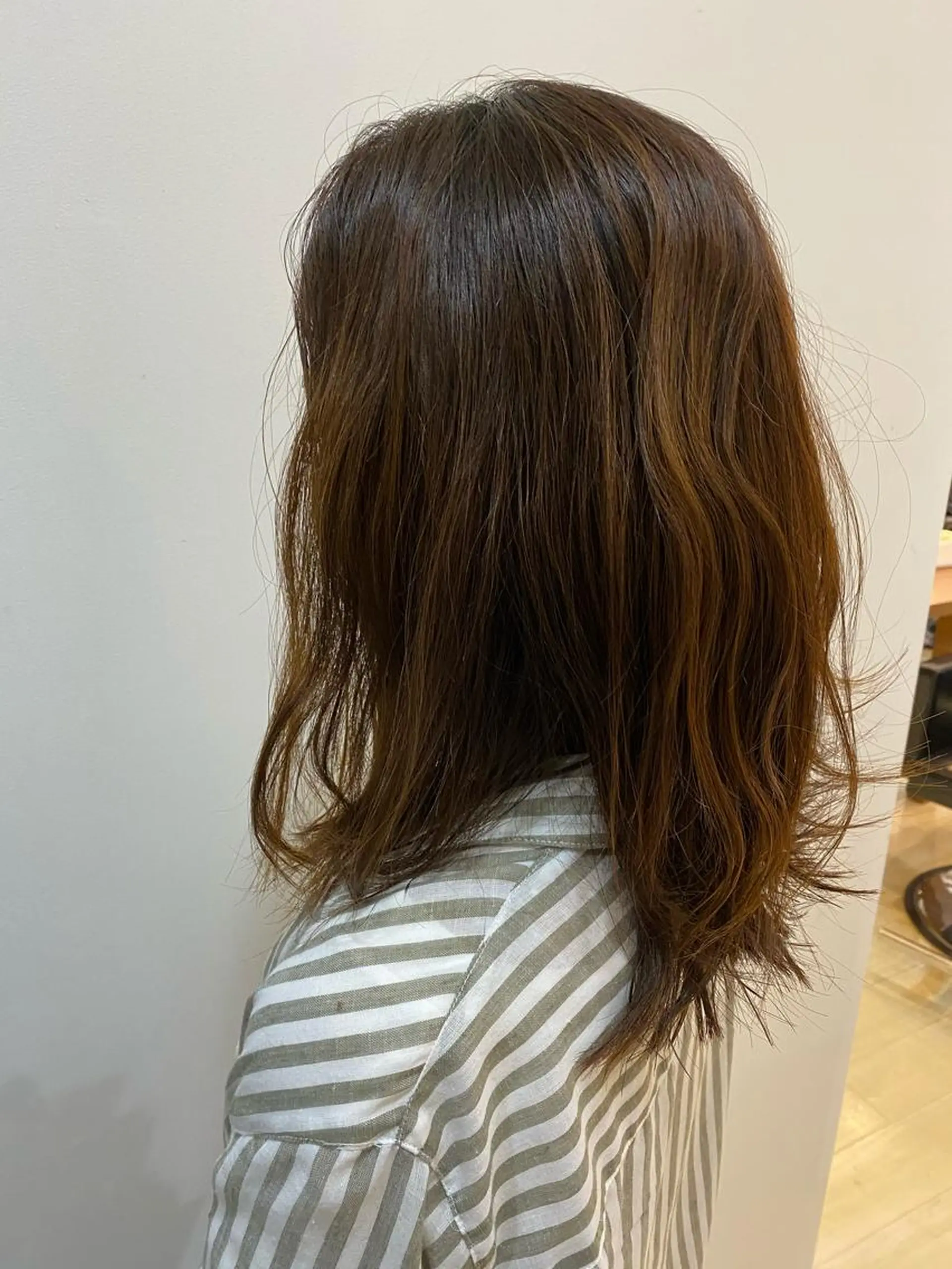 セミロング エンテ所属・en-te:堀 恵里那のヘアスタイル