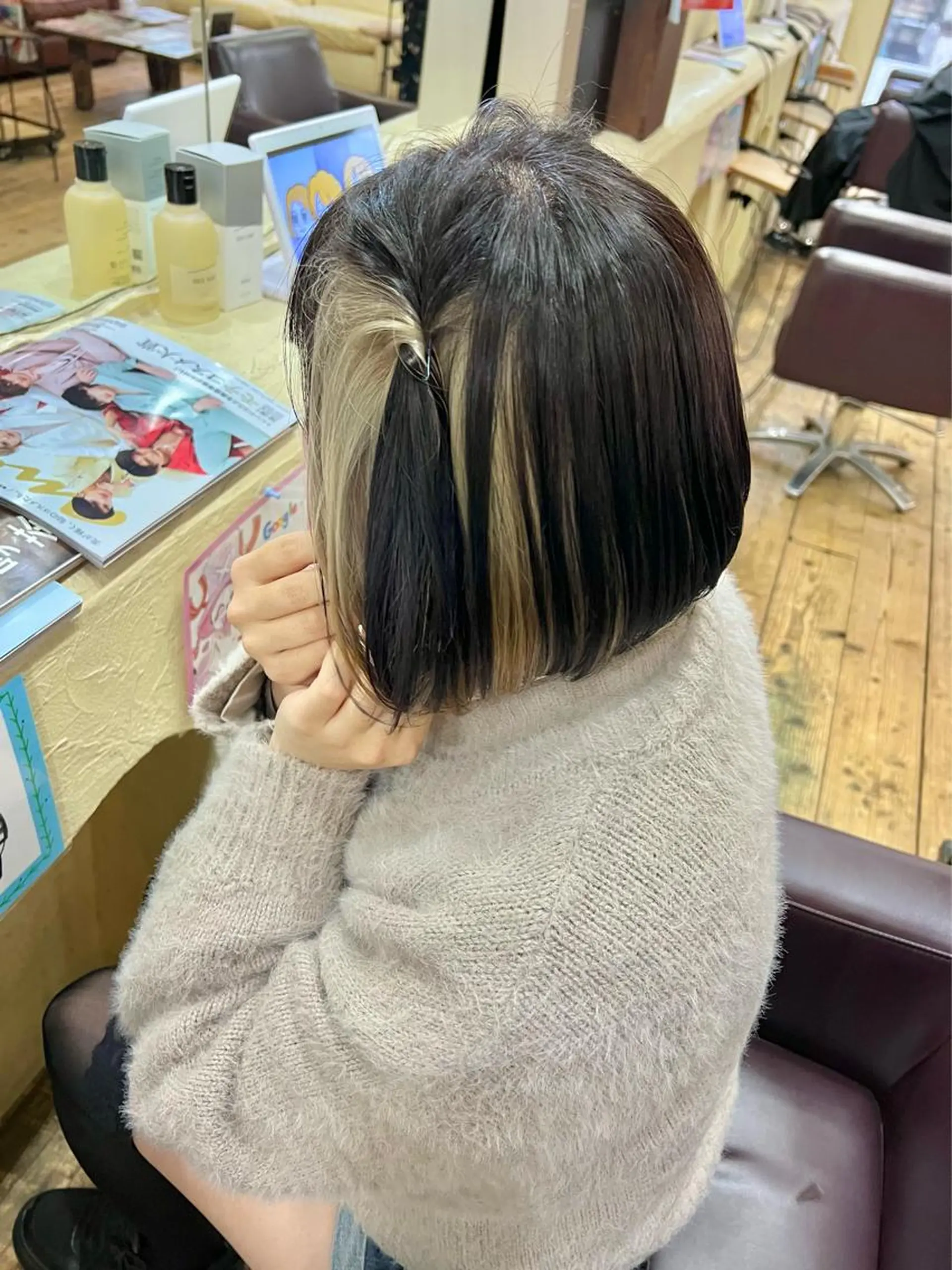 ショート カラー ヘアアレンジ ベージュカラー ホワイトベージュ 「sumi」Hair Design所属・「sumi」 AMIのヘアスタイル