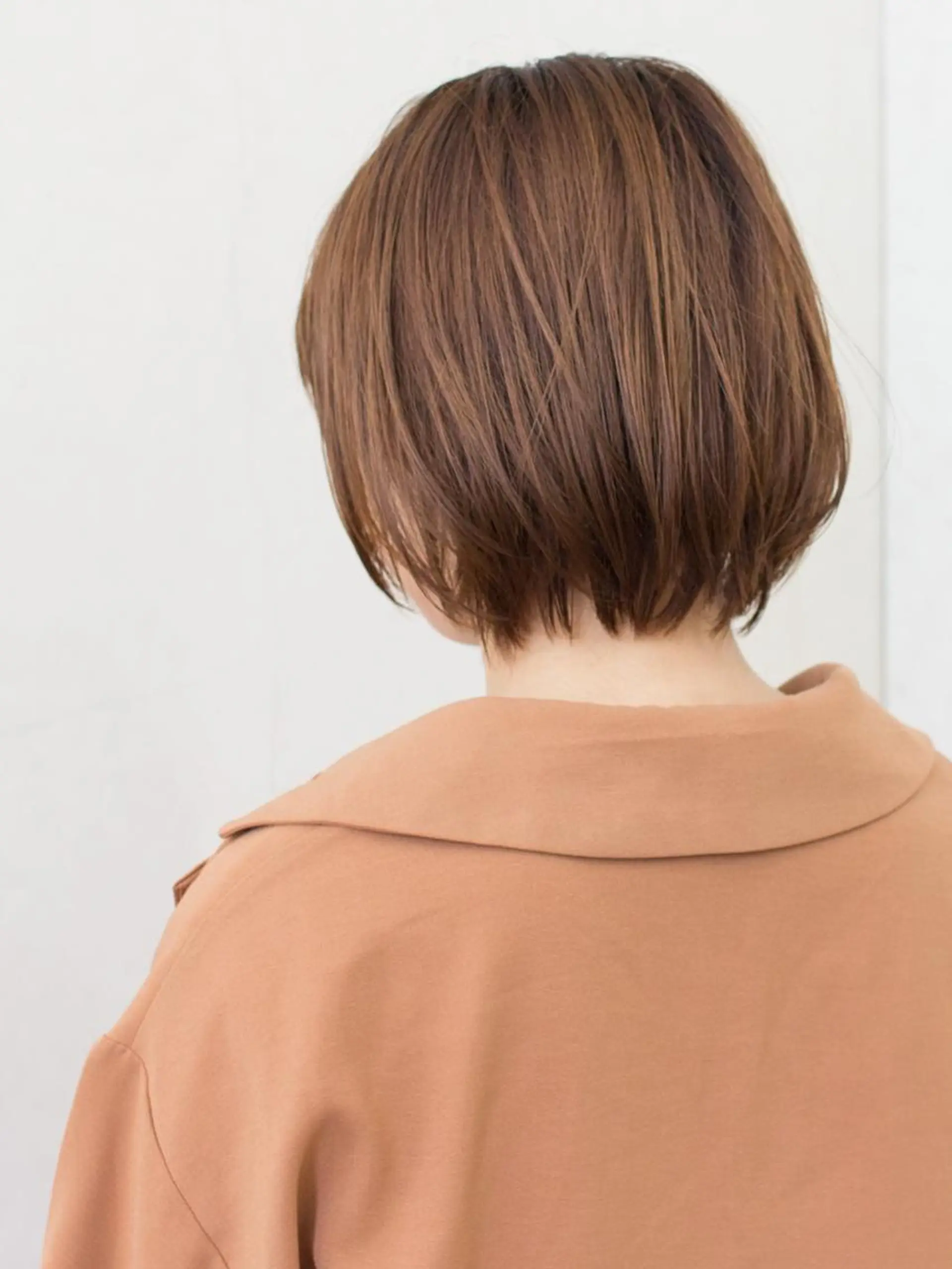ショート 切りっぱなしボブ ショートボブ ボブ ハイライト シースルーバング 似合わせ/茅ヶ崎 スズキ タクマのヘアスタイル