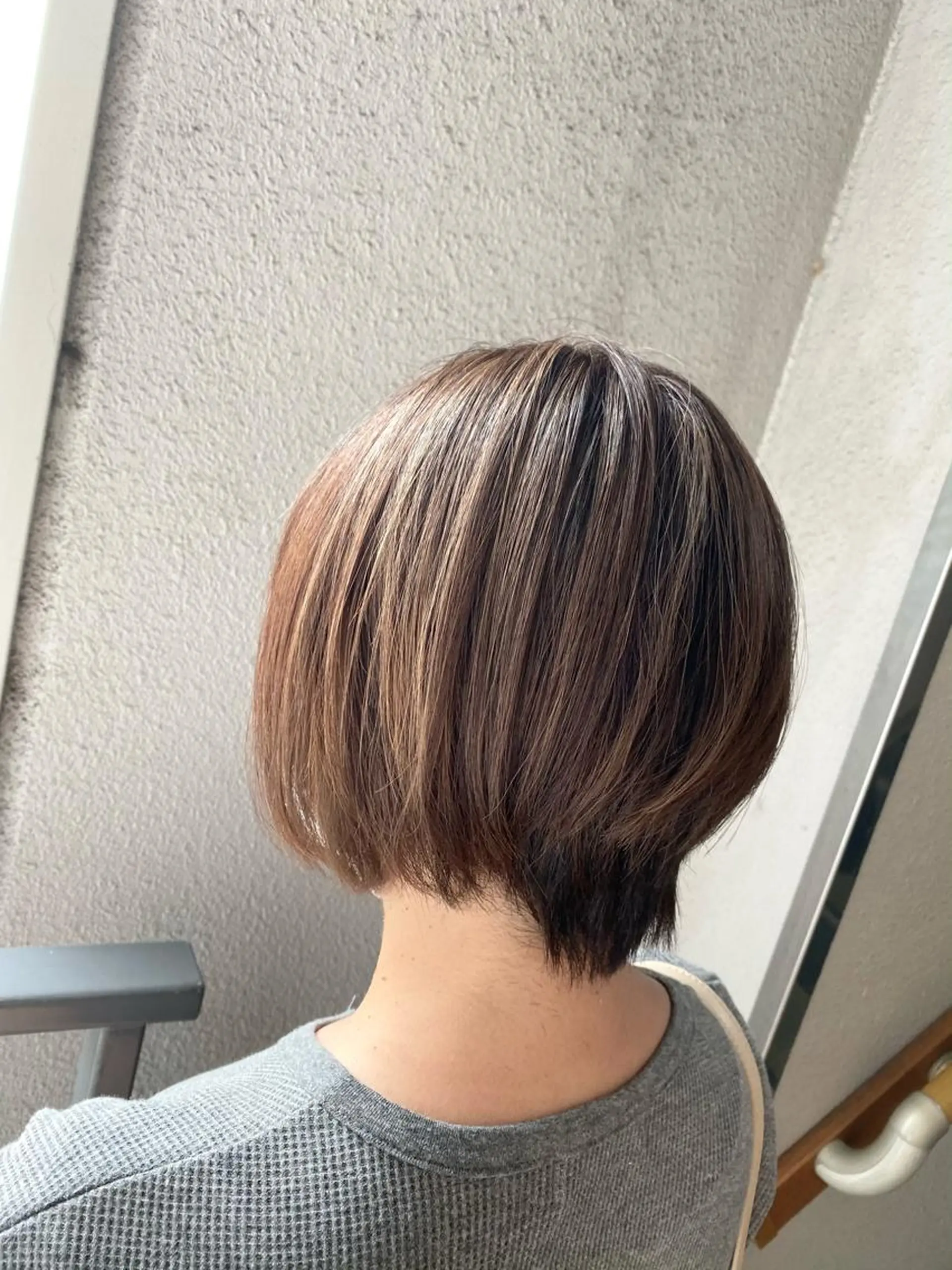 ショート カラー ベージュカラー グレージュ ショートヘア Kazu .Kのヘアスタイル