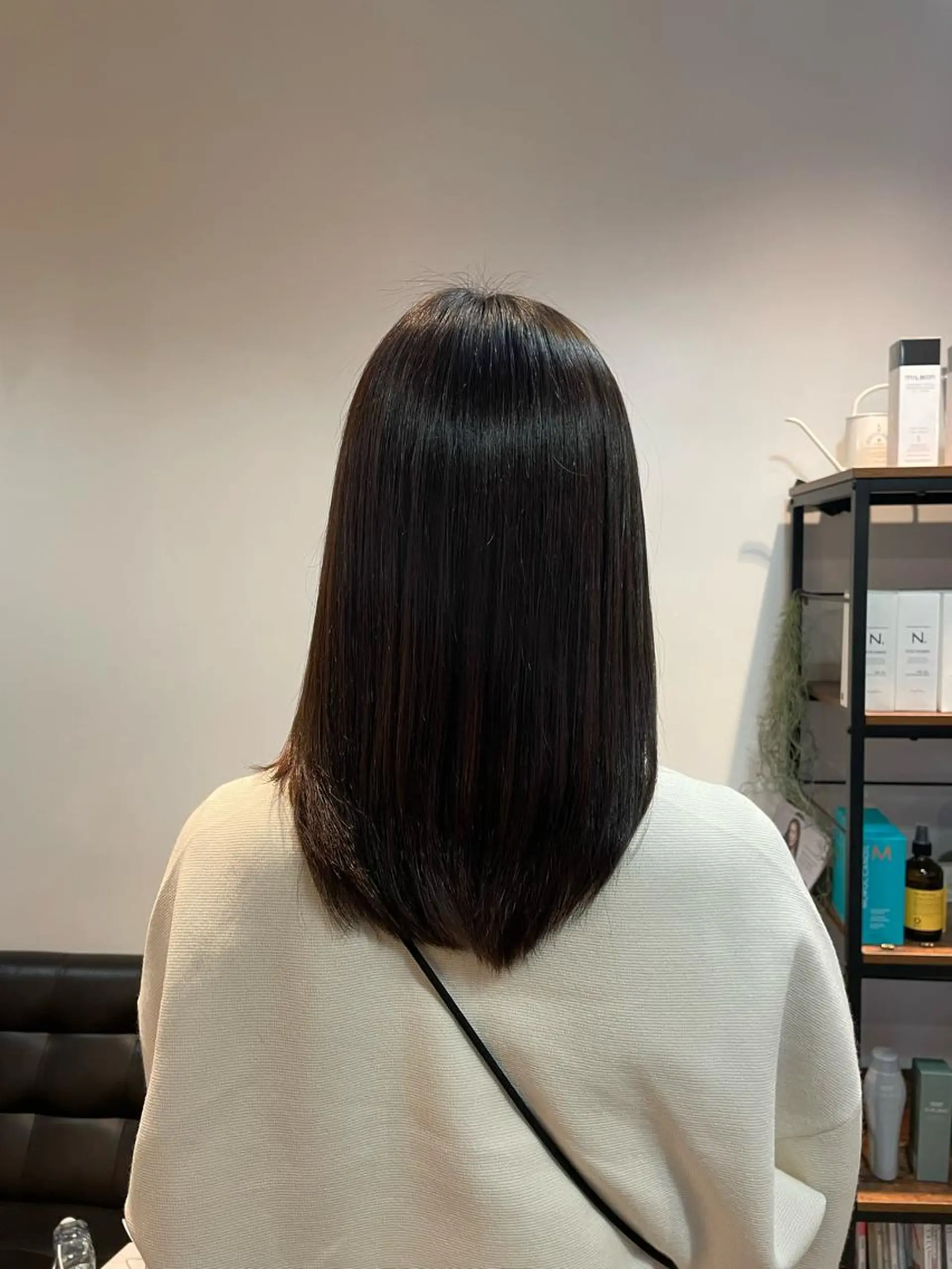 セミロング Ameri所属・Riko🫧 艶カラーのヘアスタイル