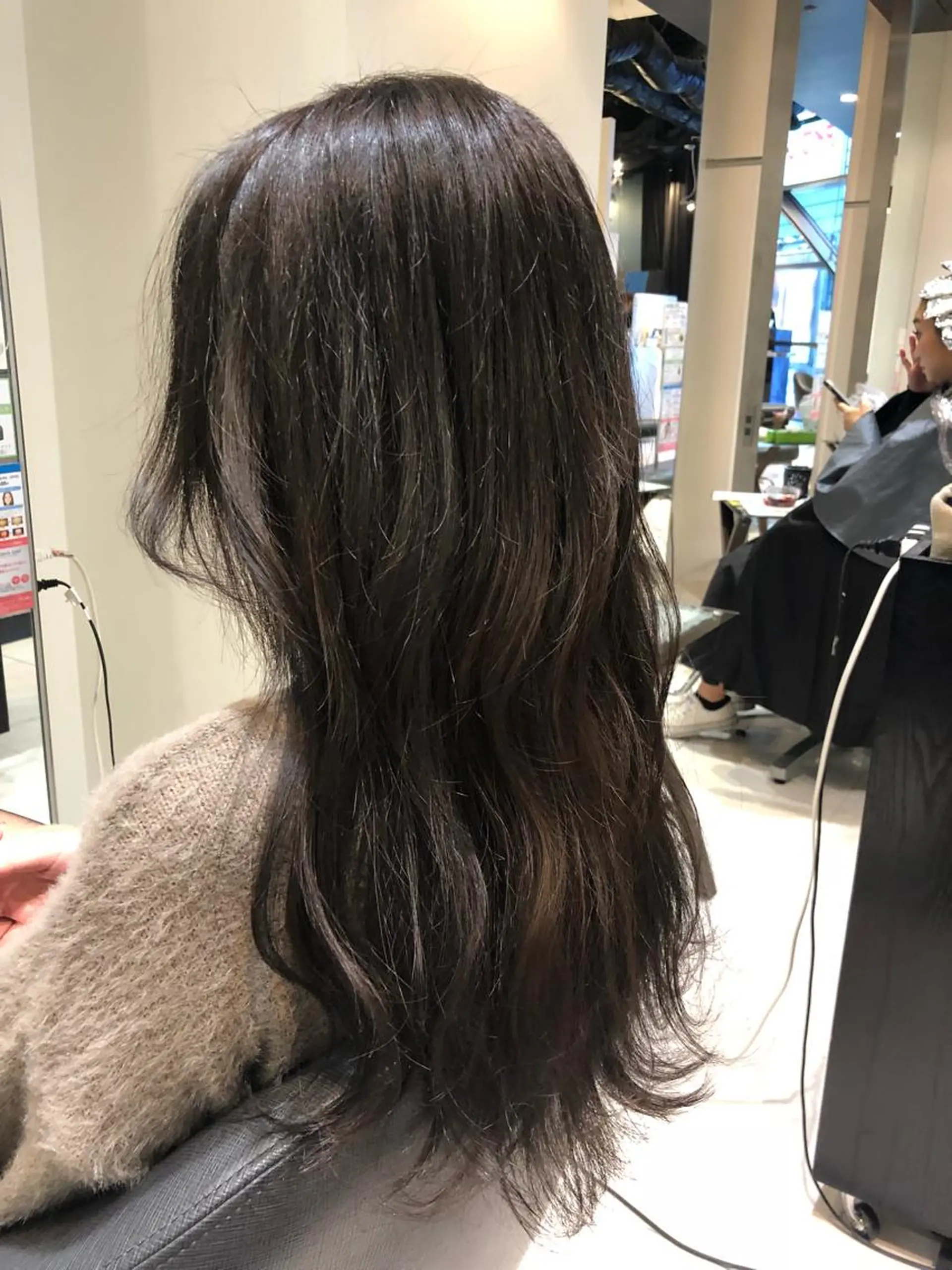 ロング カラー グレージュ 眉毛/まつげ 山川　あやめの眉毛・アイブロウイメージ