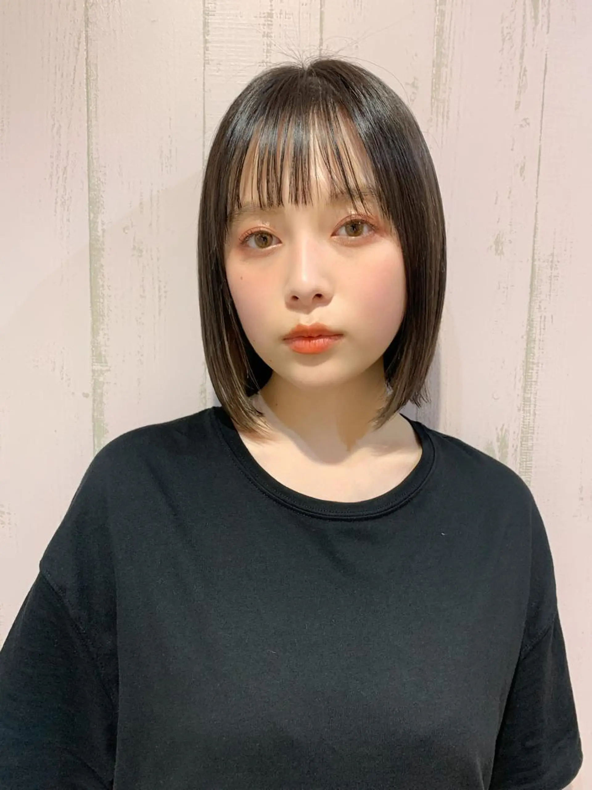 ミディアム カラー 切りっぱなしボブ グレージュ ミルクティーグレージュ ボブ 髪質改善カラー☆ ヘアアレンジmiyuのヘアスタイル