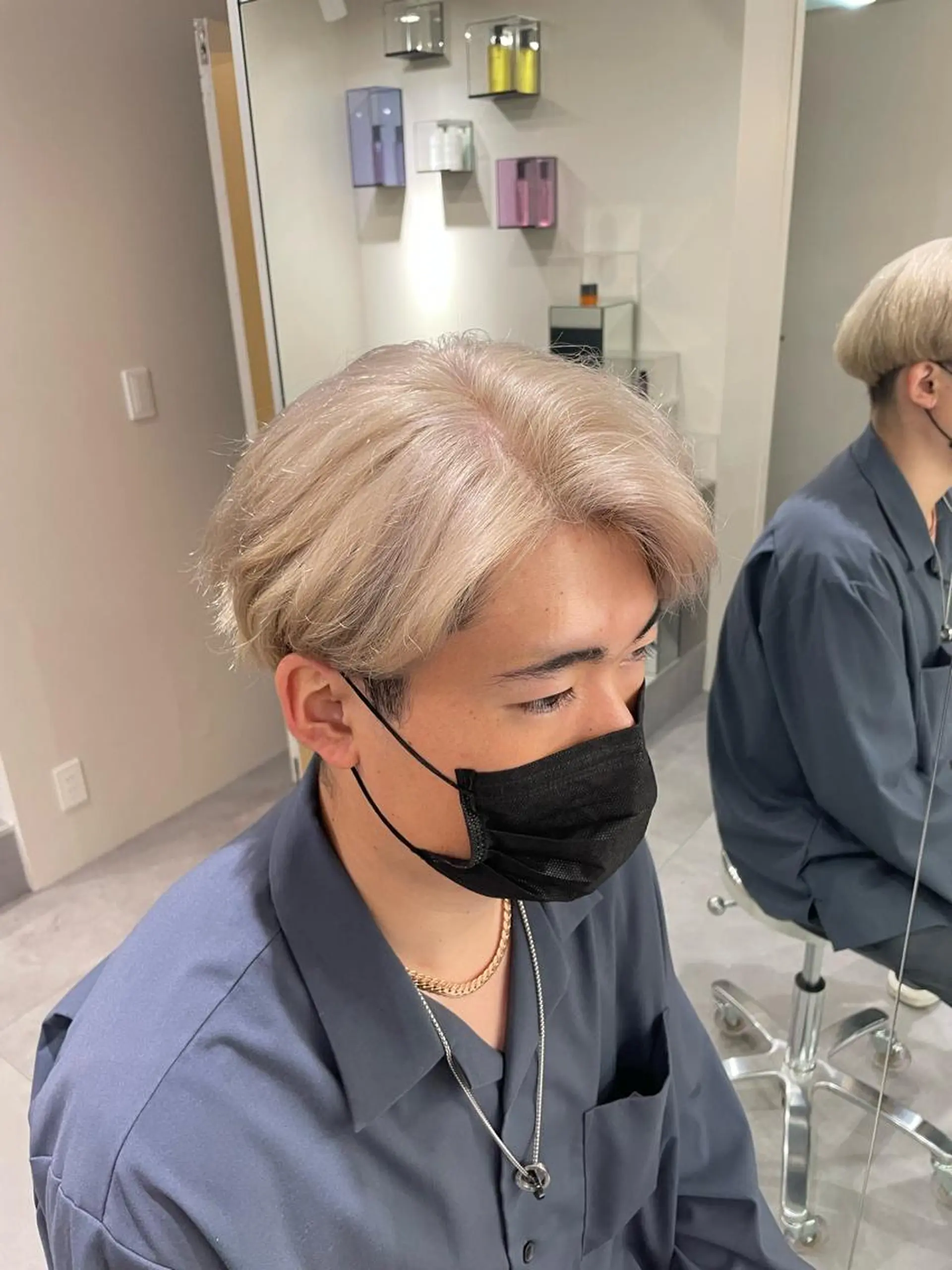 ショート カラー メンズ カット ブリーチ特化 ハイトーンRYOYAのヘアスタイル