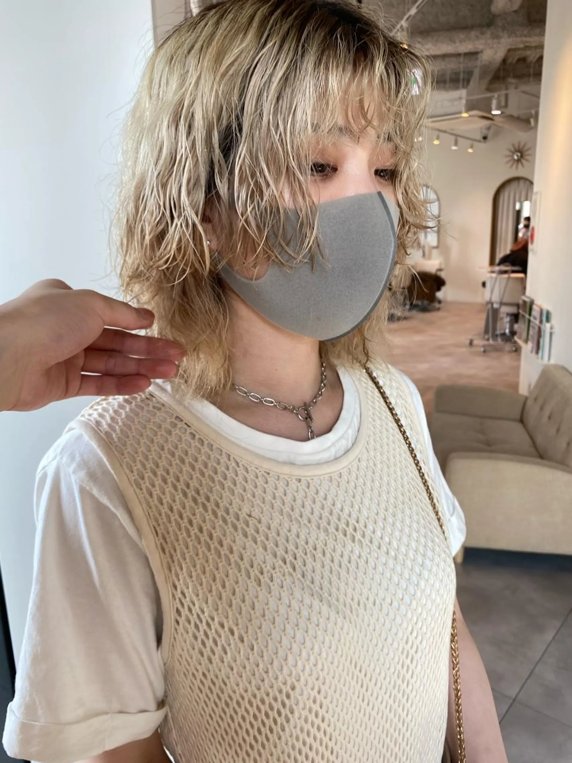 ミディアム ミディアムパーマ ボブ レイヤーカット ウルフカット ウルフボブ 大阪ウルフカット ハッシュカットのヘアスタイル