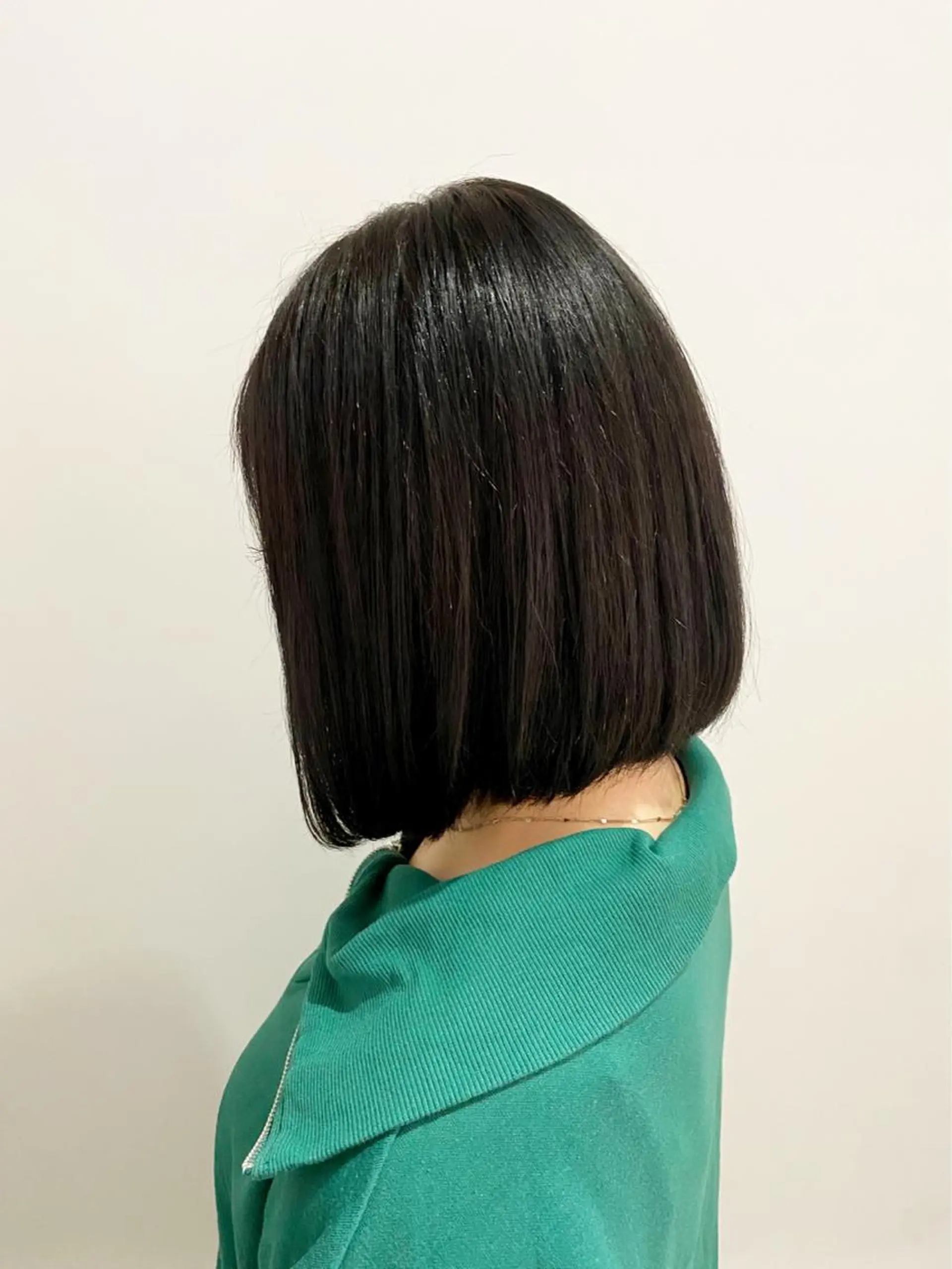 ショート 前下がりボブ ボブ カット ヘアカラー トリートメント SALOWIN銀座PAYⅡ店所属・GINZARay2 風本朱里🐥のヘアスタイル