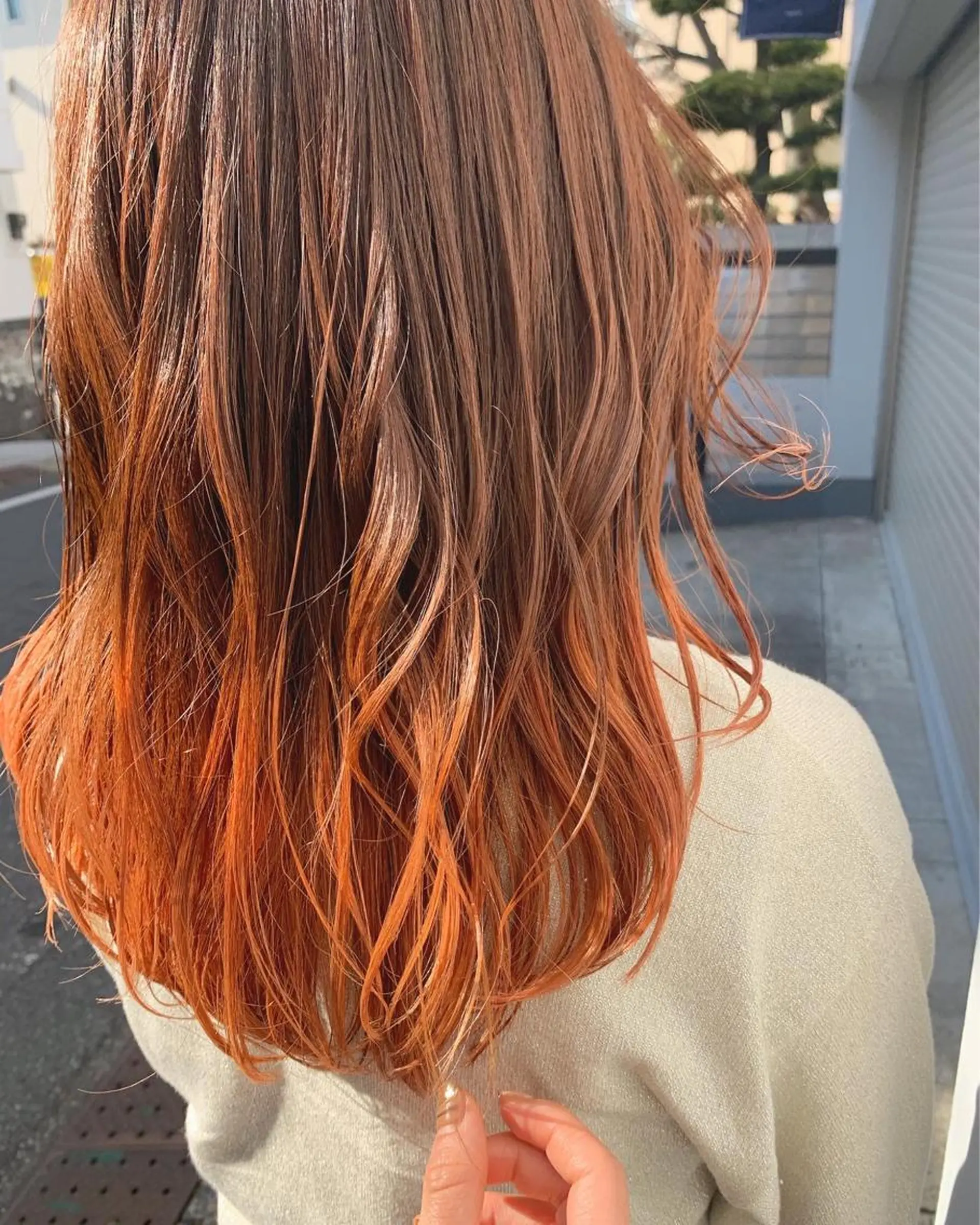 セミロング カラー ブラウンカラー グラデーションカラー オレンジ 似合わせカラー🫶 小川千波のヘアスタイル