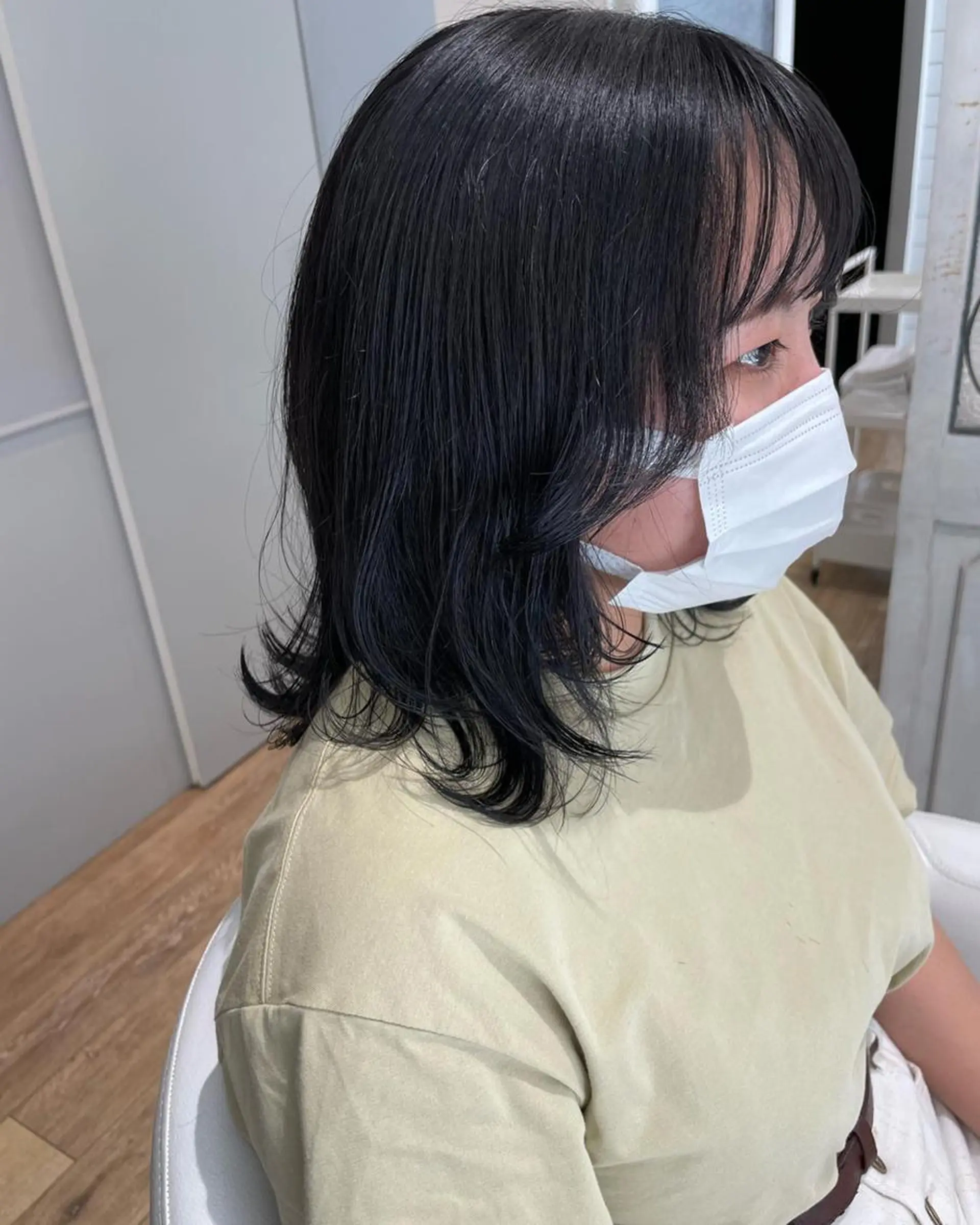 ミディアム カラー パーマ ヘアアレンジ メンズ キッズ ネイル マツエク・マツパ 黒髪 透明感カラー 🫧垢抜けヘア🫧 SHIORIのヘアスタイル