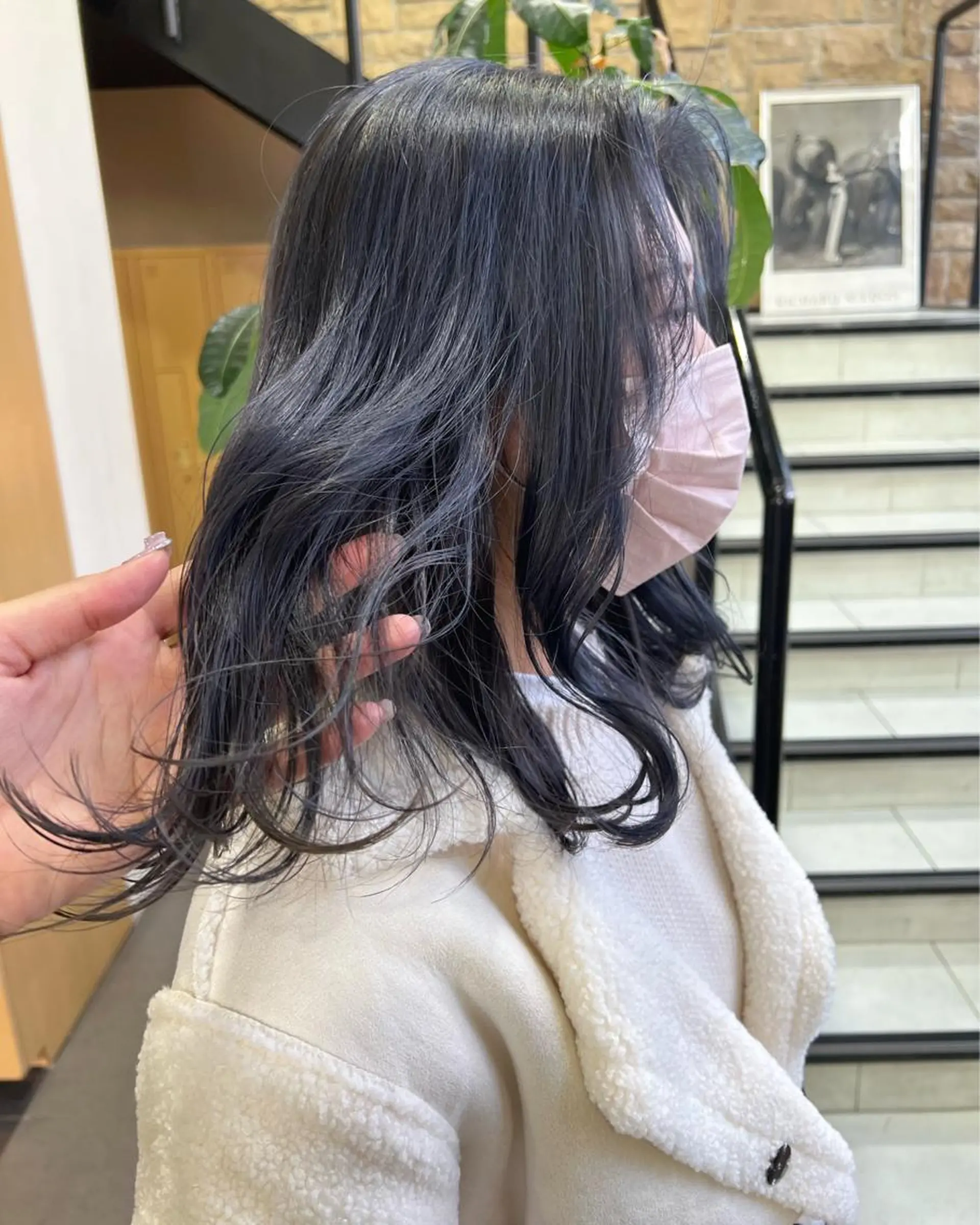 ミディアム カラー ヘアアレンジ ブルーカラー シルバー ヘアカラー チャンモリパーマ/韓 国/Minami🦋のヘアスタイル